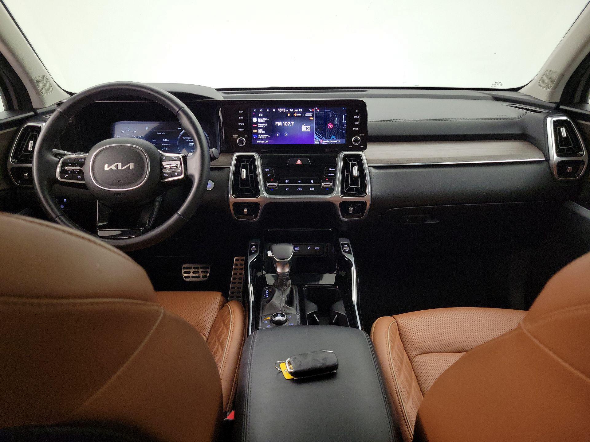 Thumbnail: 2023 Kia Sorento - 9