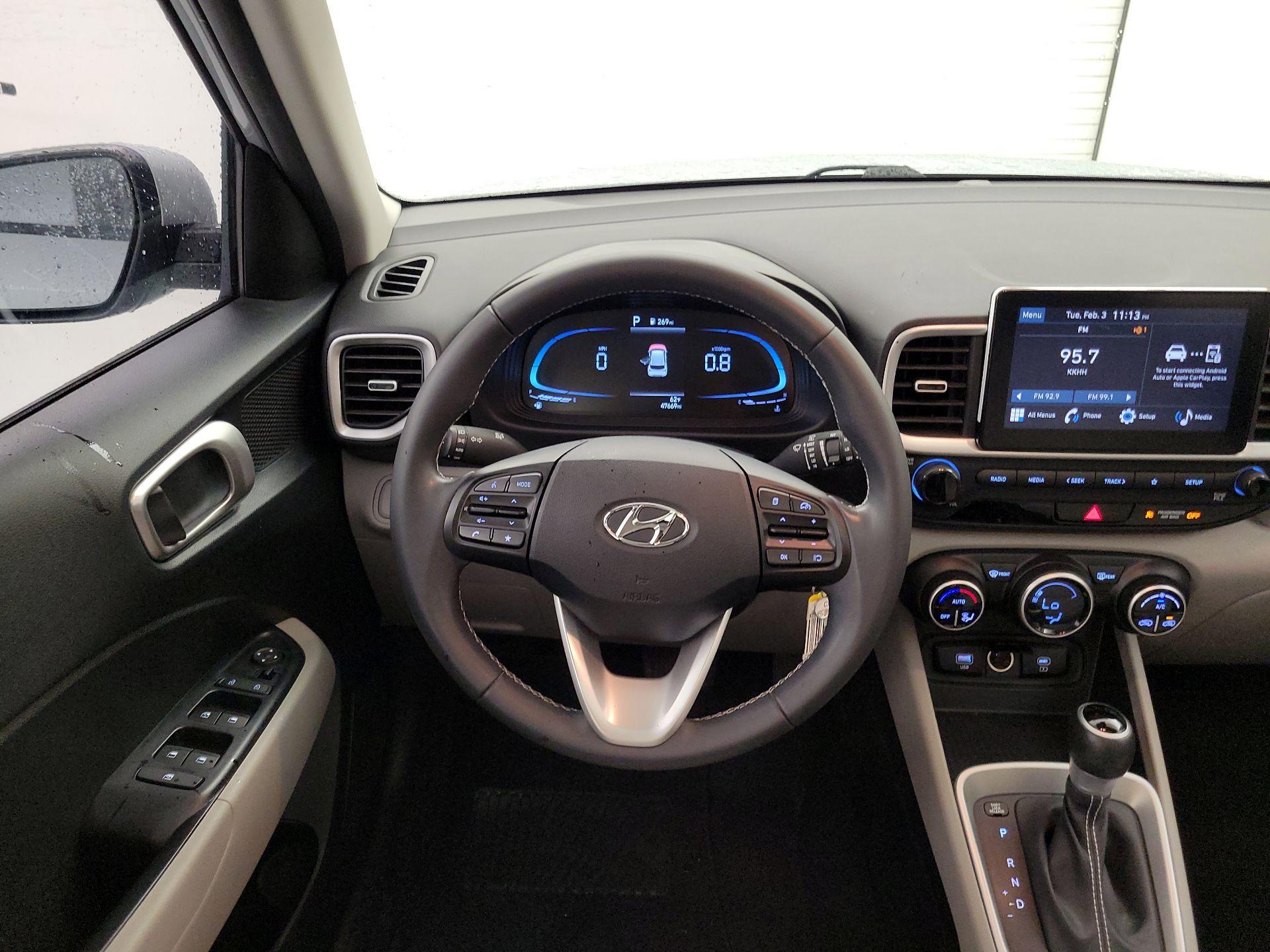 Thumbnail: 2023 Hyundai Venue - 10