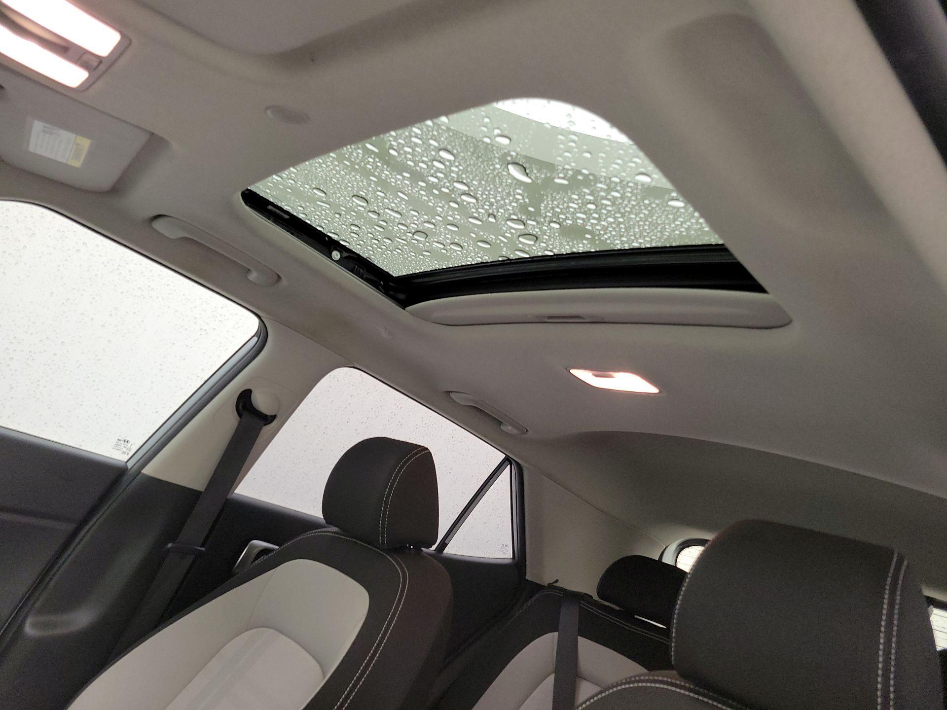 Thumbnail: 2023 Hyundai Venue - 19