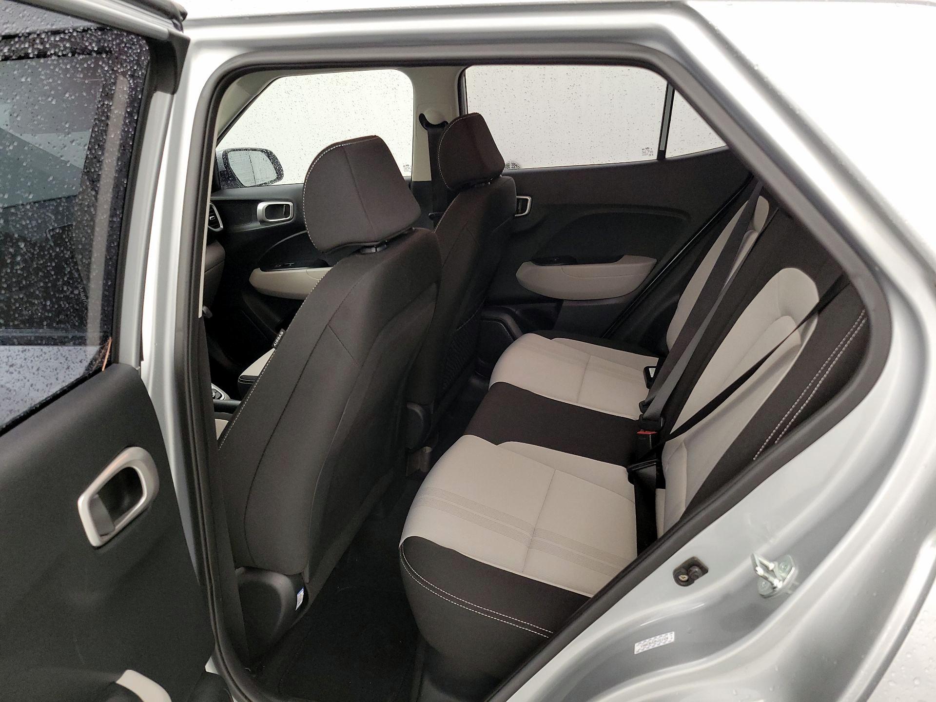 Thumbnail: 2023 Hyundai Venue - 20