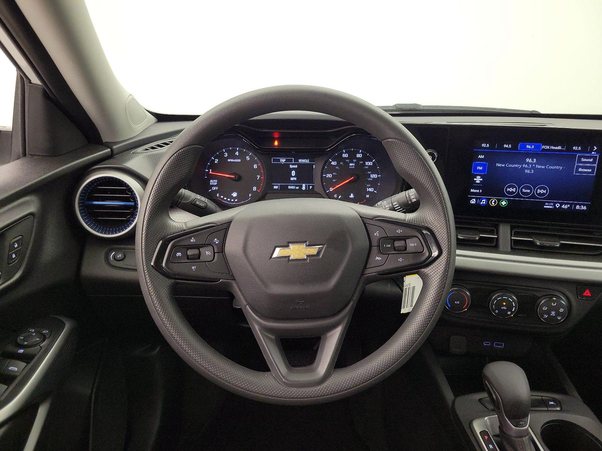 Thumbnail: 2025 Chevrolet Trax - 10