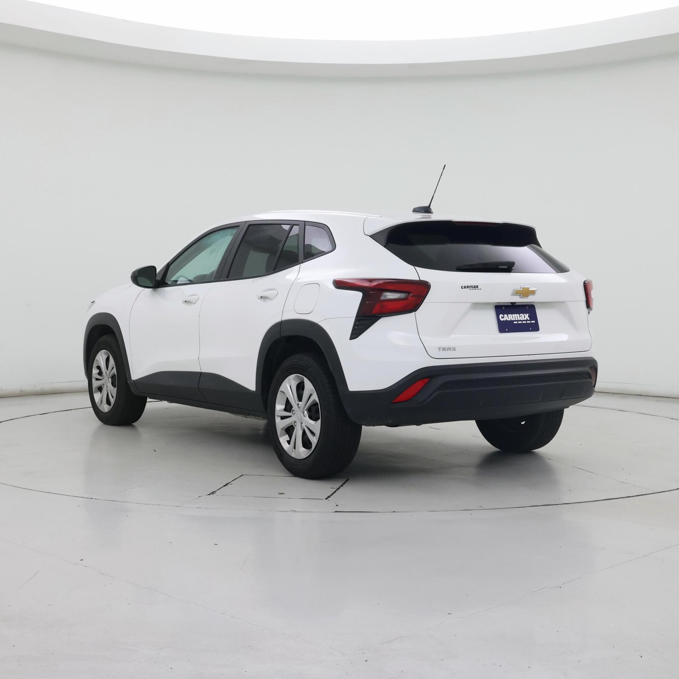 Thumbnail: 2025 Chevrolet Trax - 2