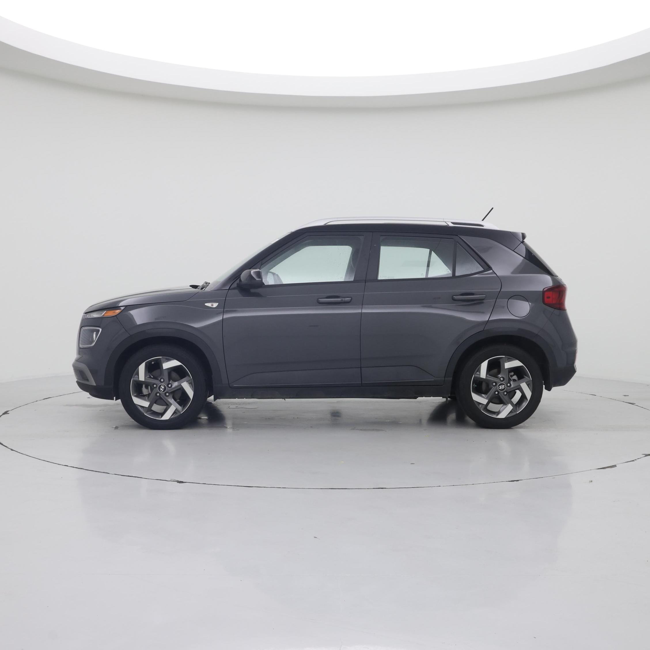 Thumbnail: 2024 Hyundai Venue - 3