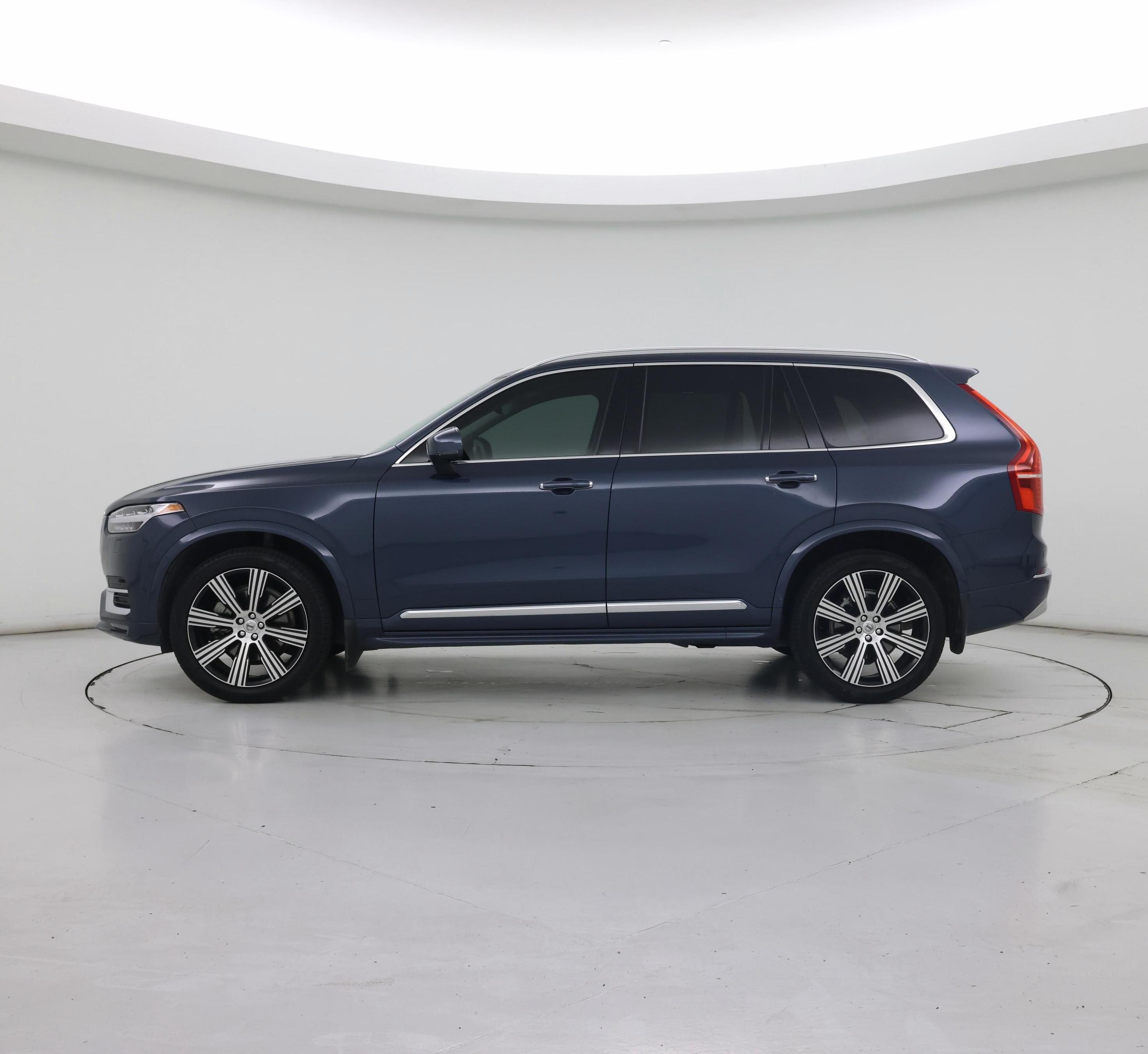 Thumbnail: 2022 Volvo XC90 - 3