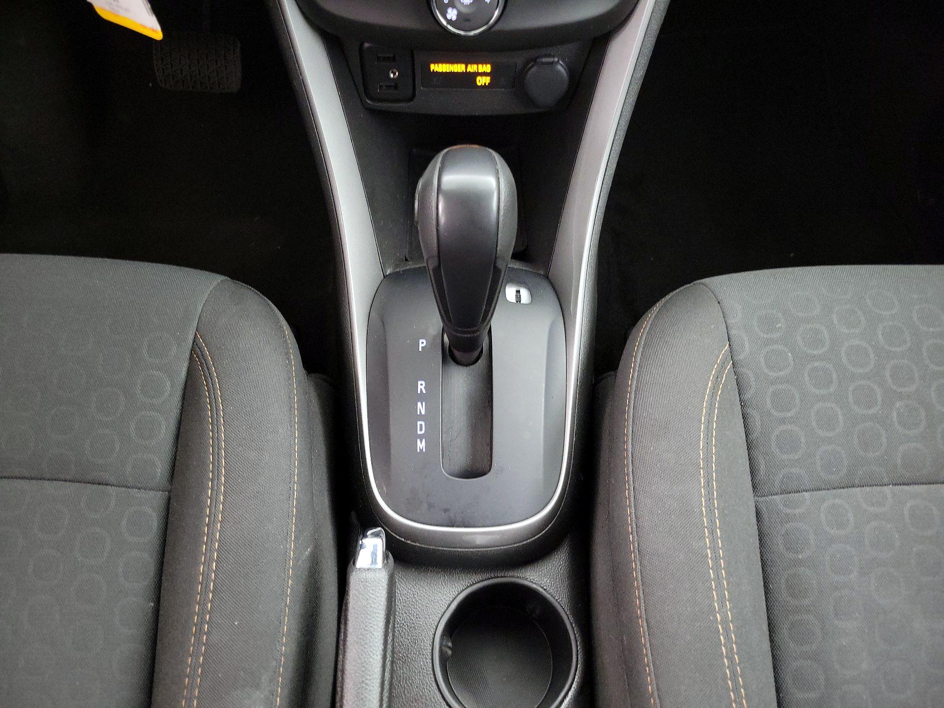 Thumbnail: 2022 Chevrolet Trax - 17