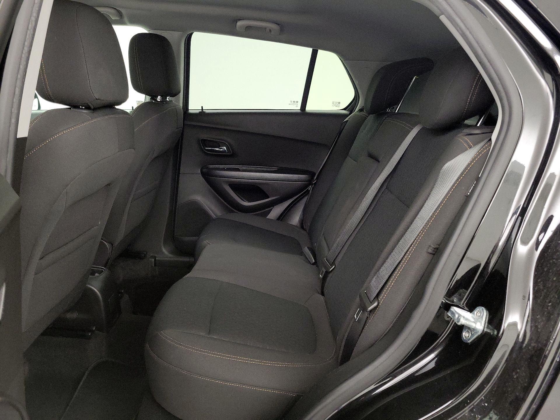 Thumbnail: 2022 Chevrolet Trax - 18