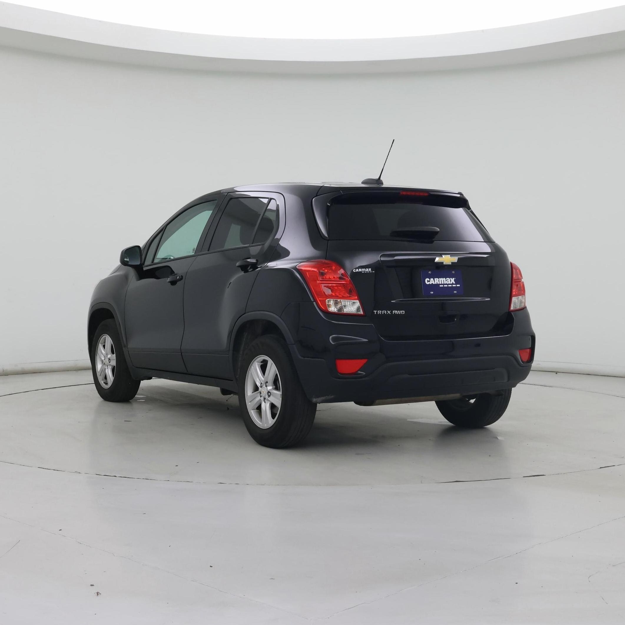 Thumbnail: 2022 Chevrolet Trax - 2