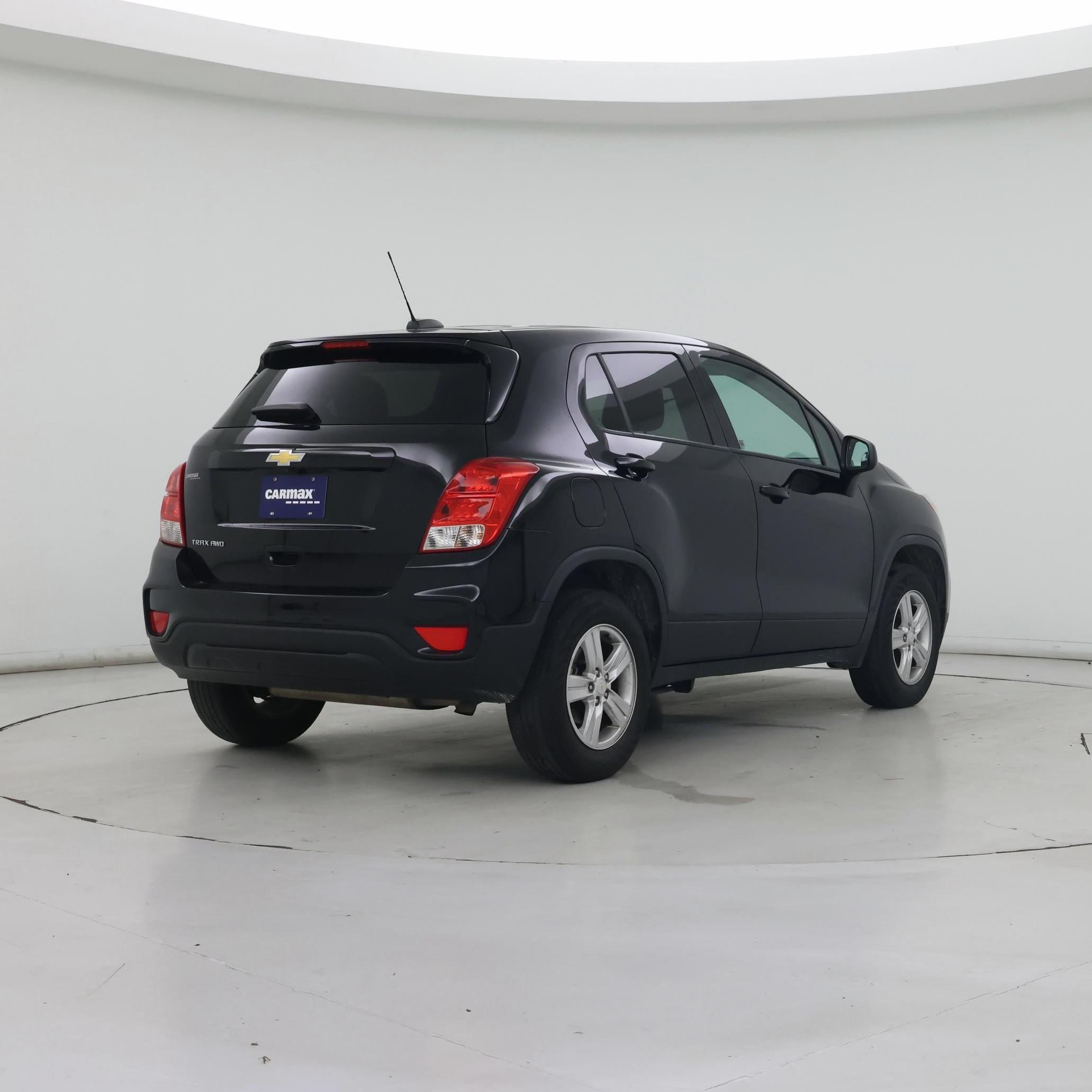 Thumbnail: 2022 Chevrolet Trax - 8