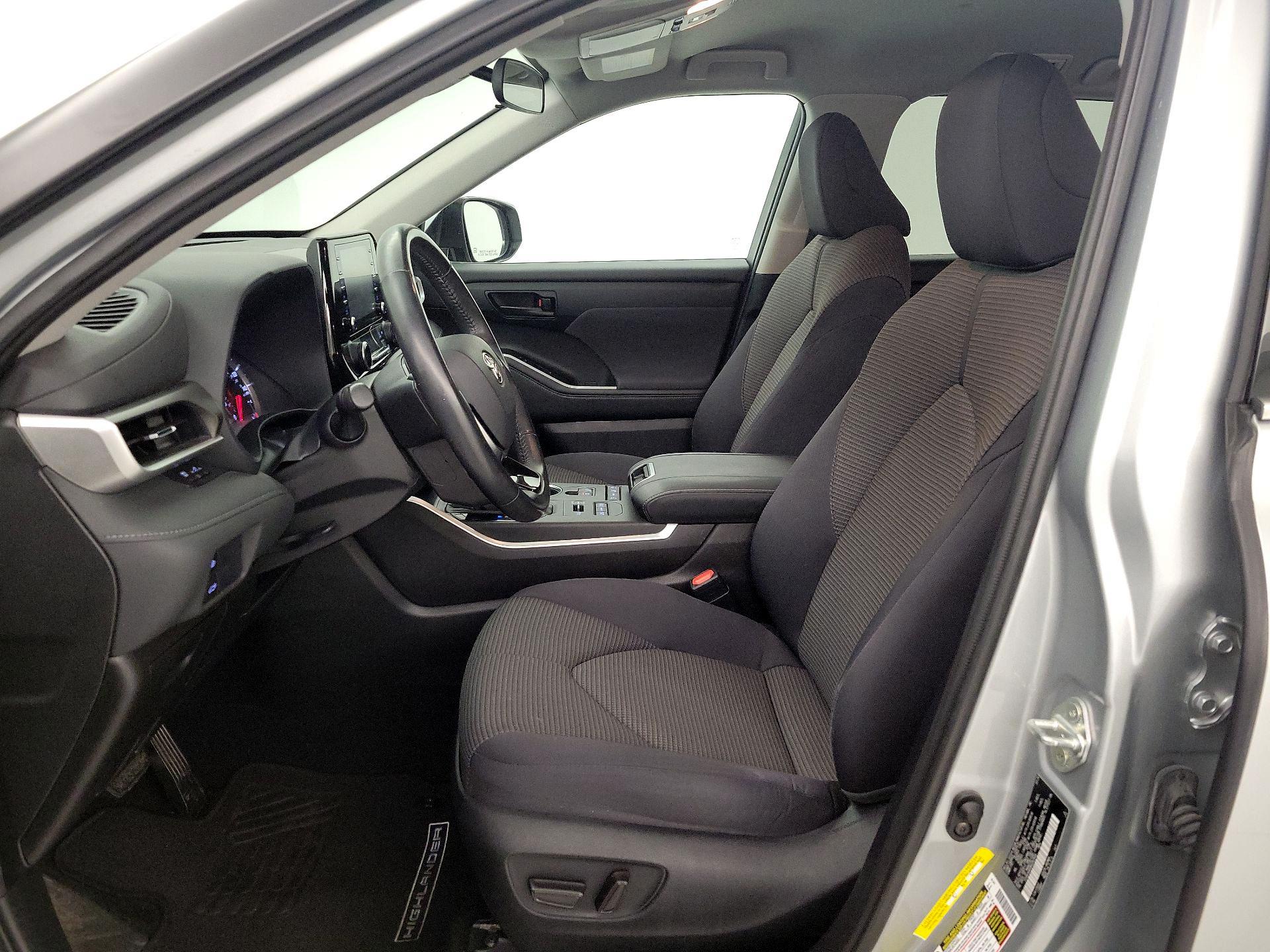 Thumbnail: 2021 Toyota Highlander - 11