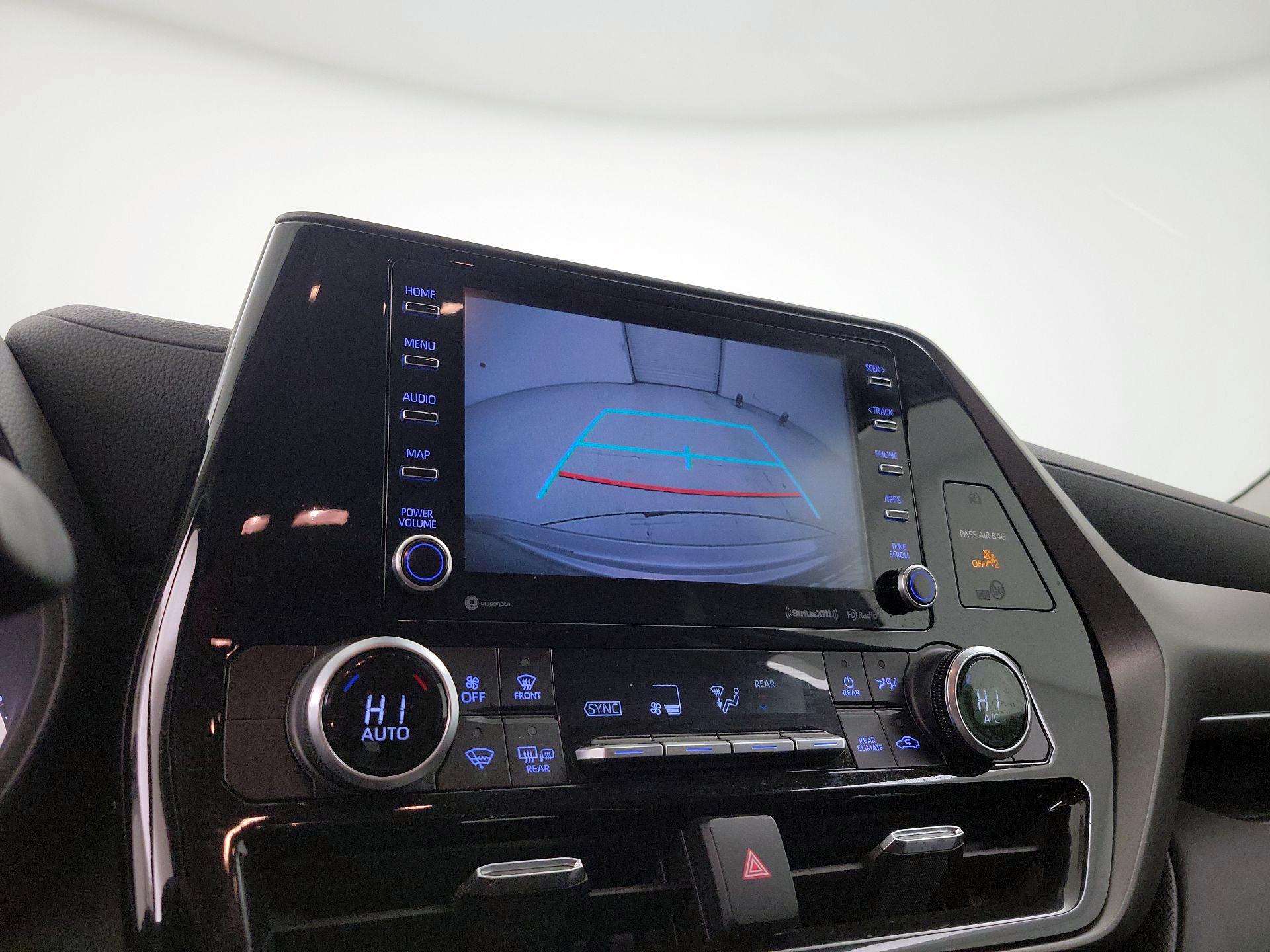 Thumbnail: 2021 Toyota Highlander - 14