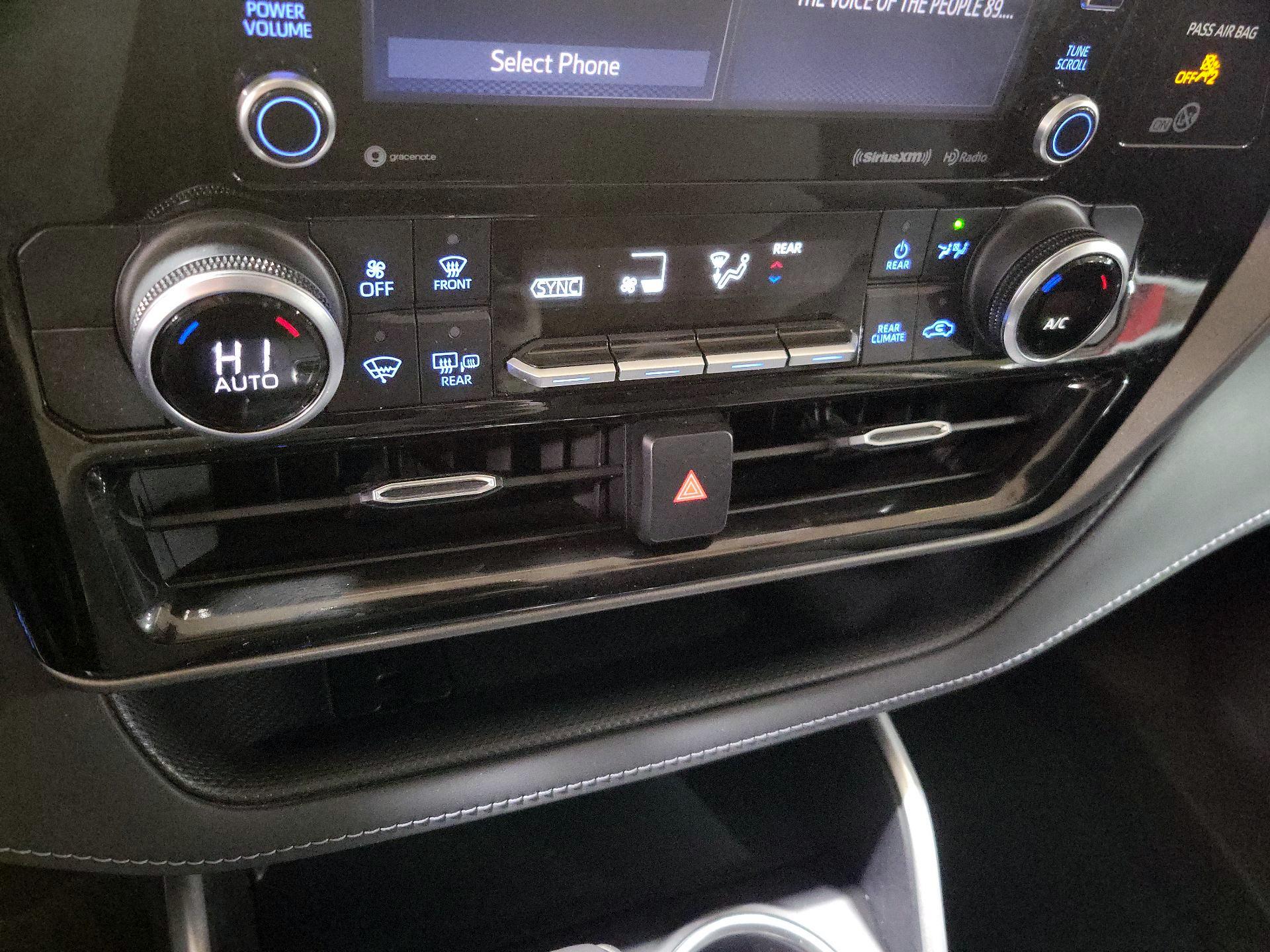 Thumbnail: 2021 Toyota Highlander - 16