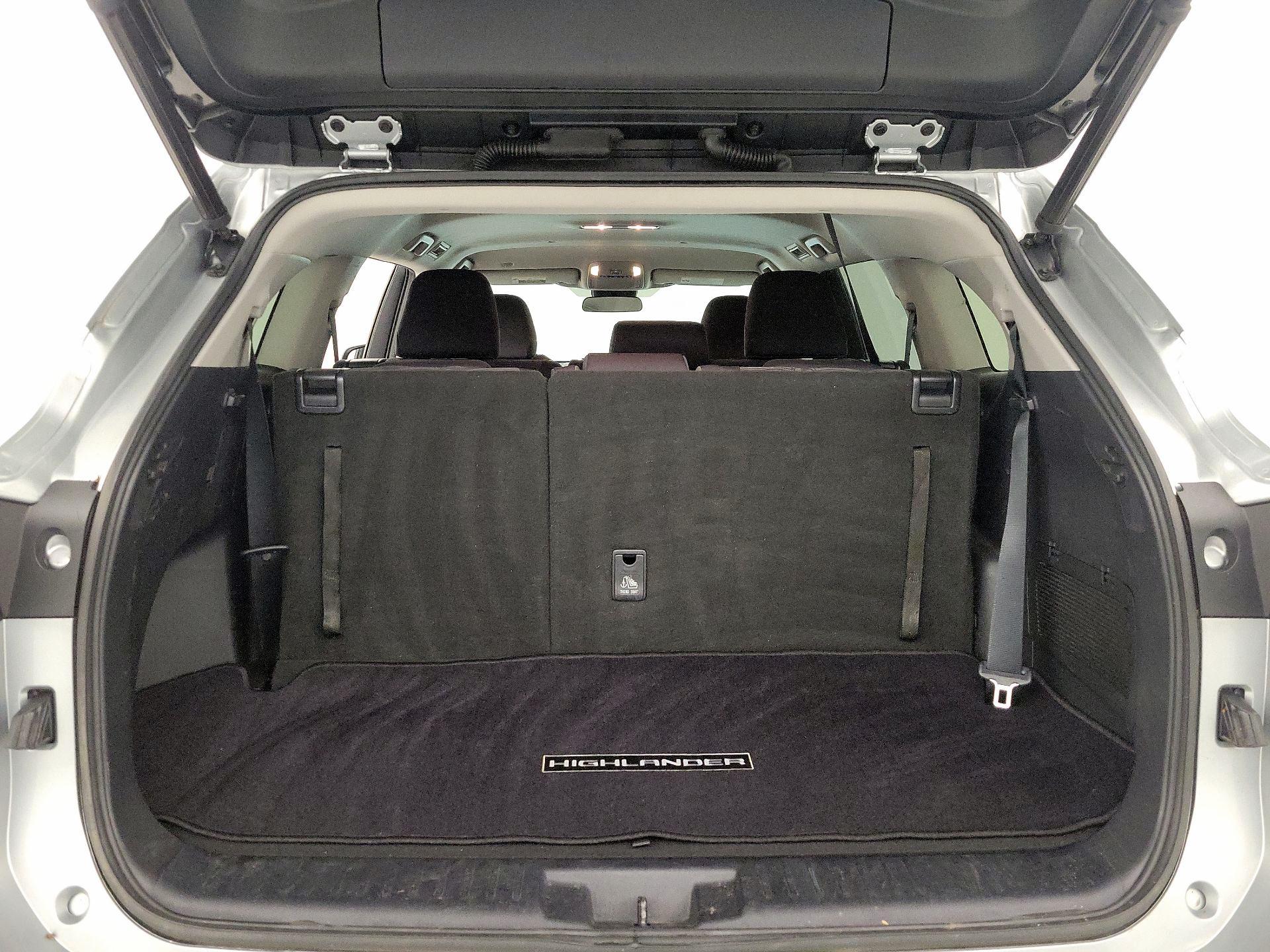 Thumbnail: 2021 Toyota Highlander - 20