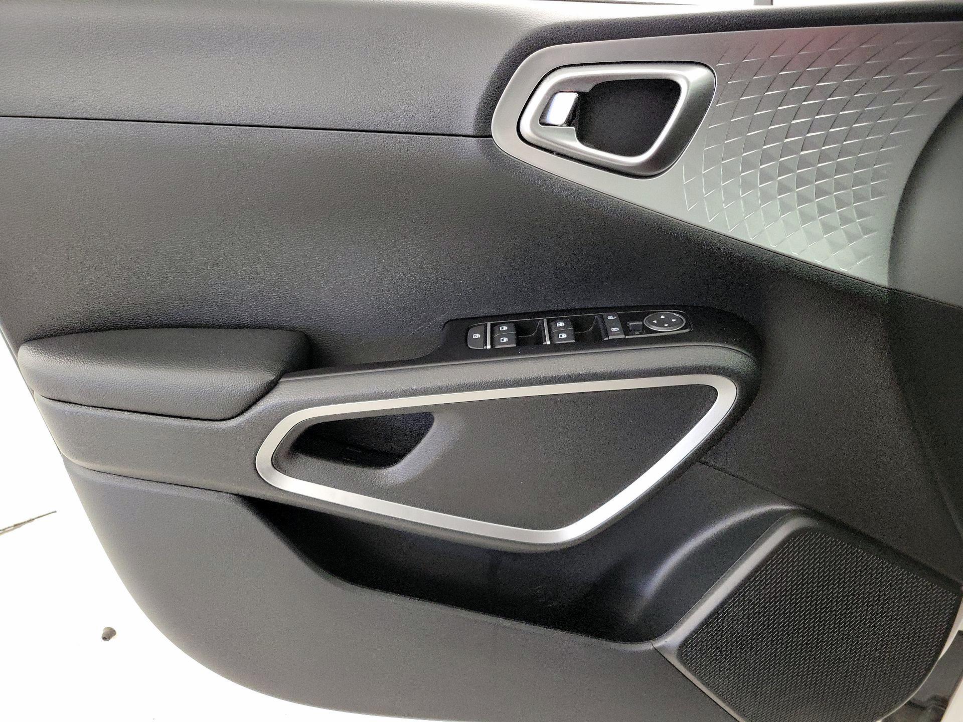 Thumbnail: 2024 Kia Soul - 12