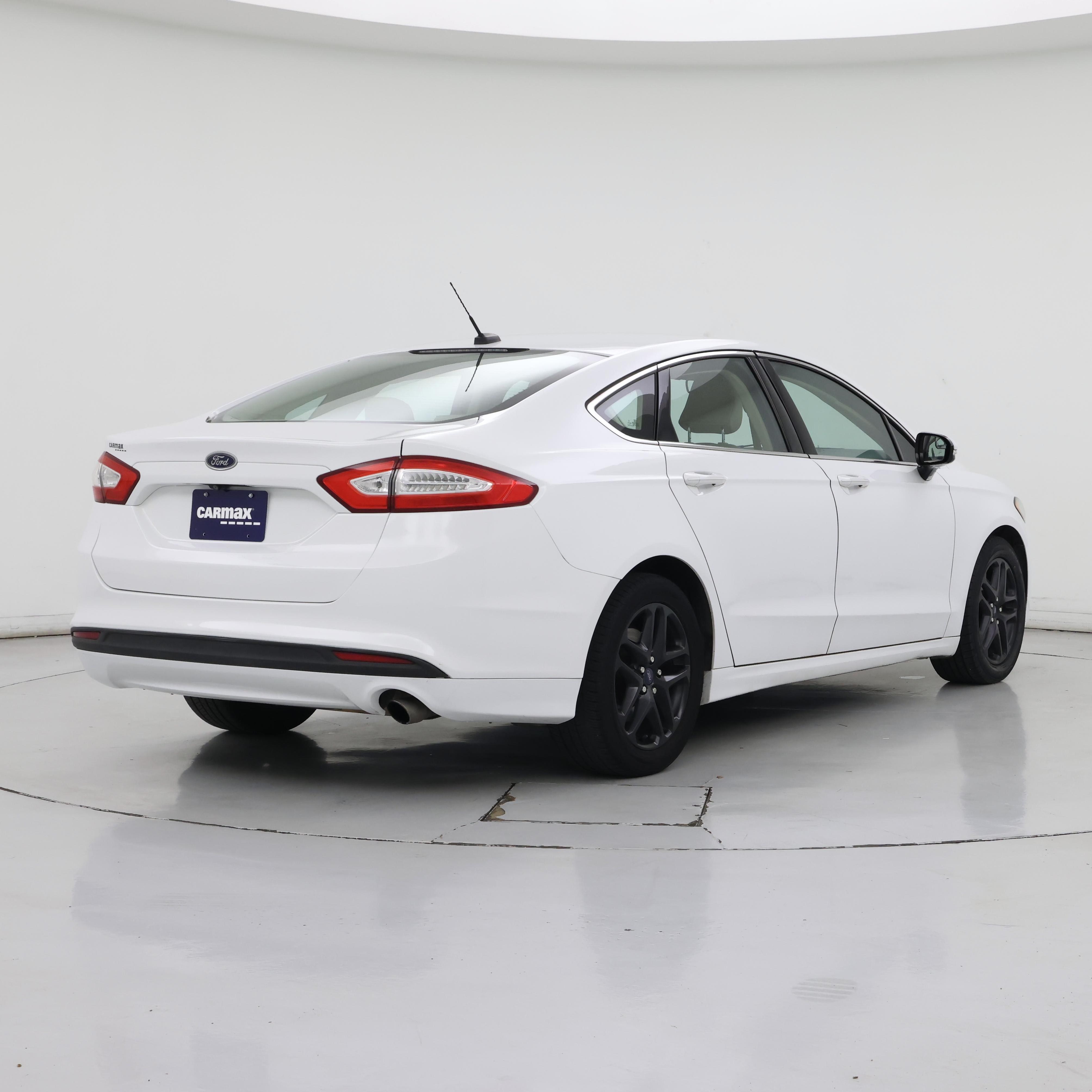 Thumbnail: 2015 Ford Fusion - 8