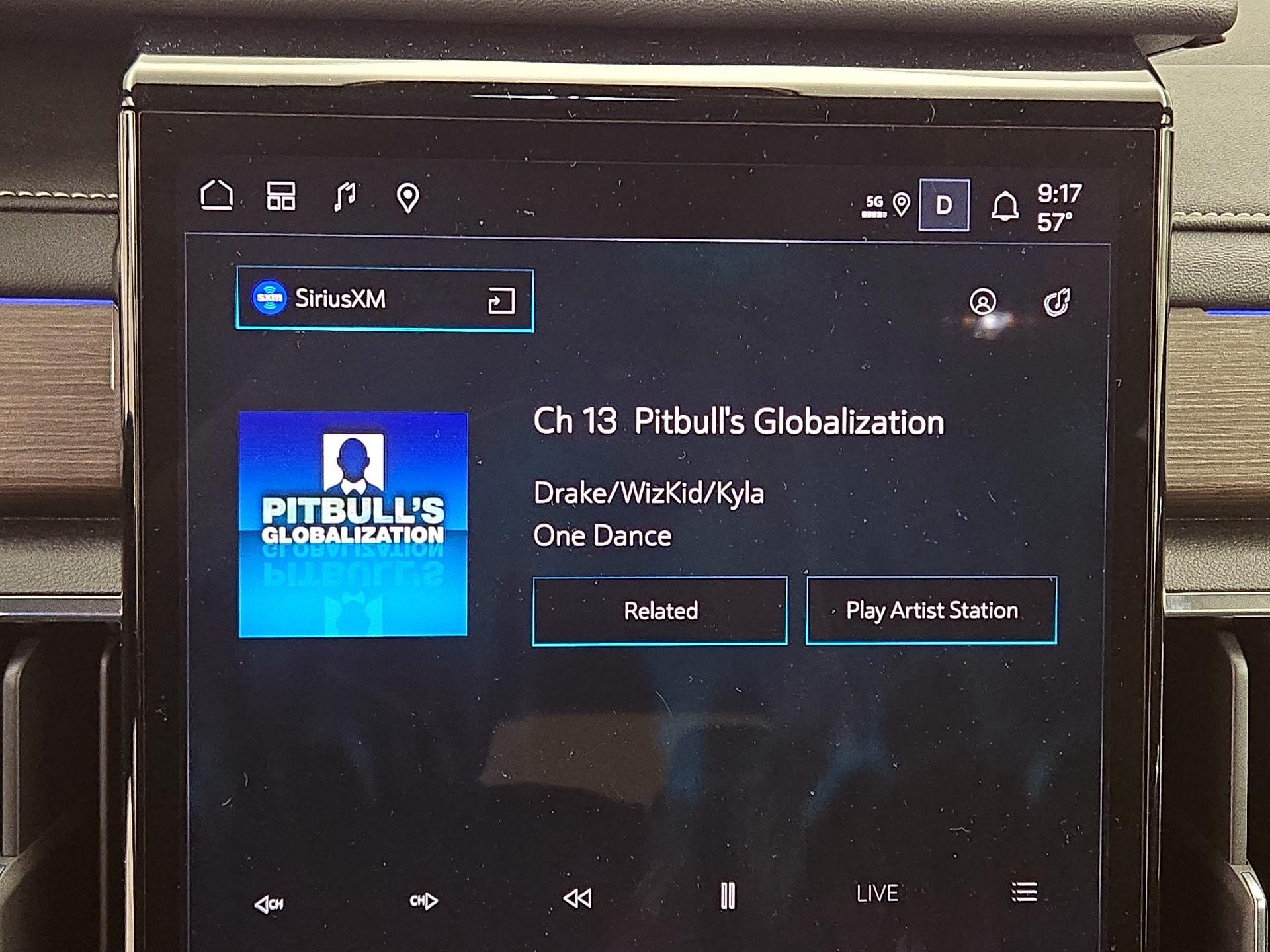 Thumbnail: 2025 GMC Acadia - 16