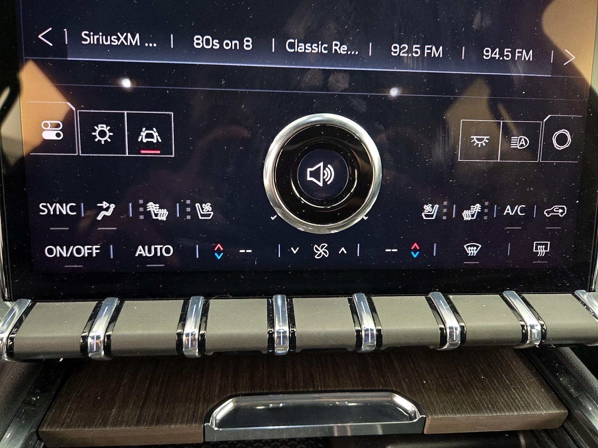 Thumbnail: 2025 GMC Acadia - 17