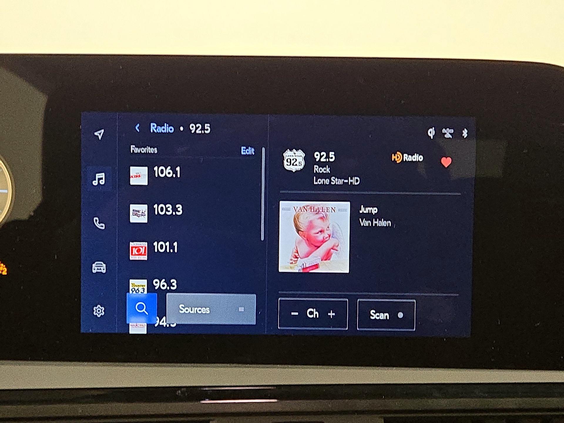 Thumbnail: 2025 Lexus ES - 15