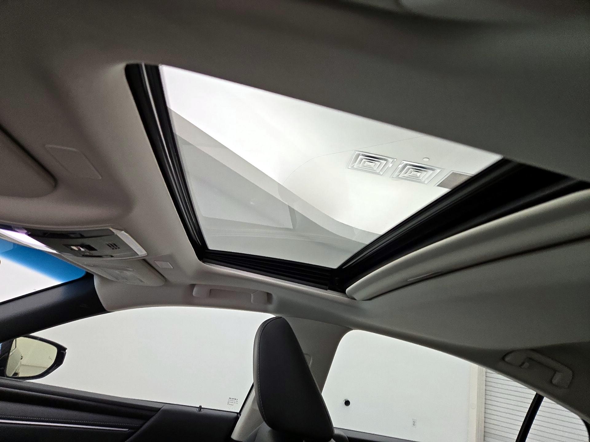 Thumbnail: 2025 Lexus ES - 19