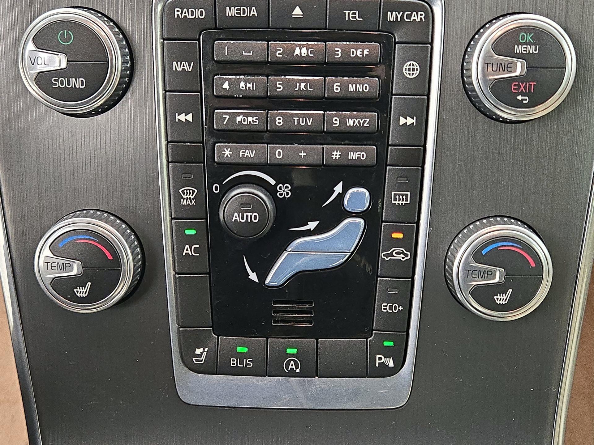 Thumbnail: 2015 Volvo S60 - 16