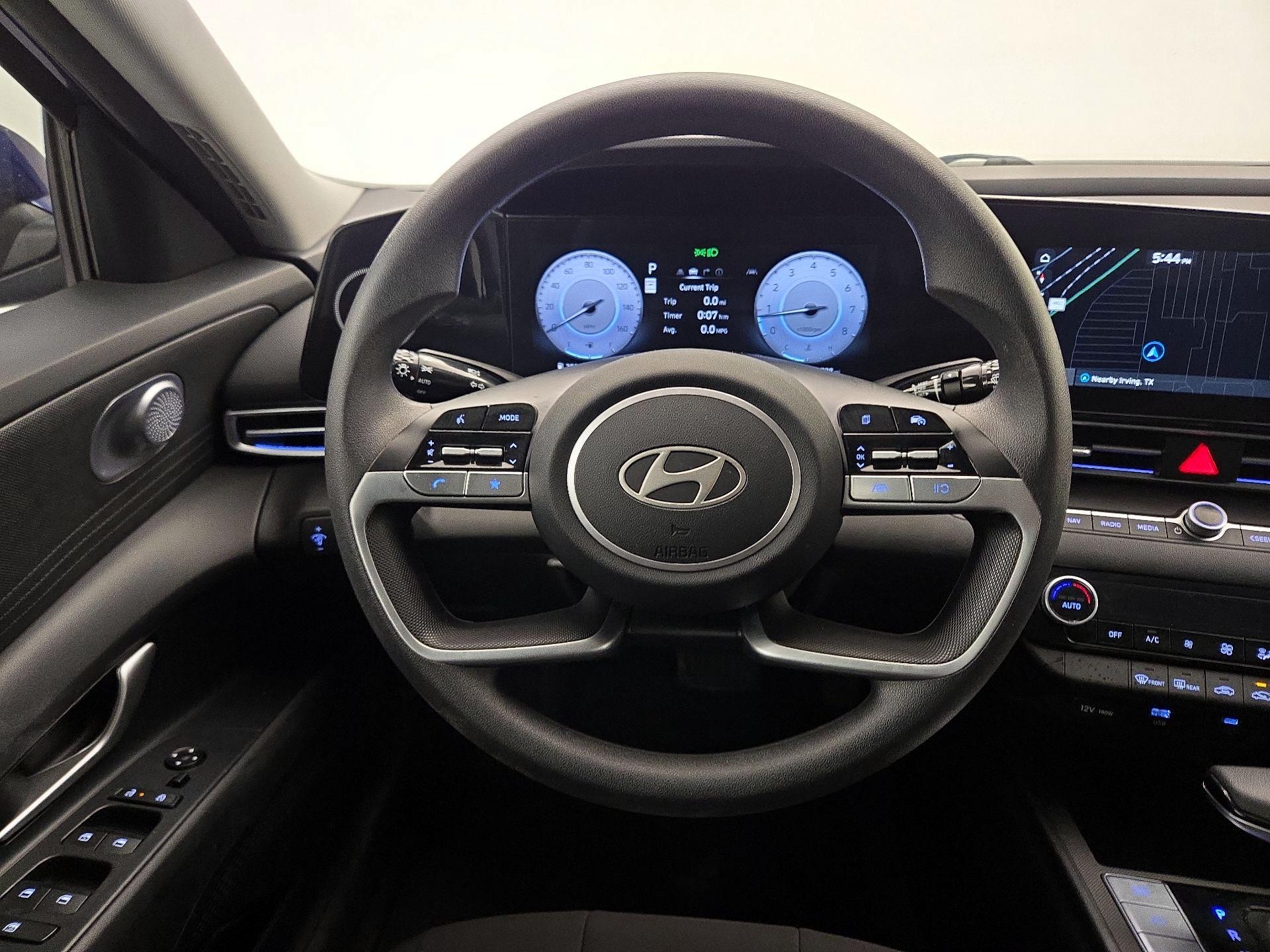 Thumbnail: 2024 Hyundai Elantra - 10