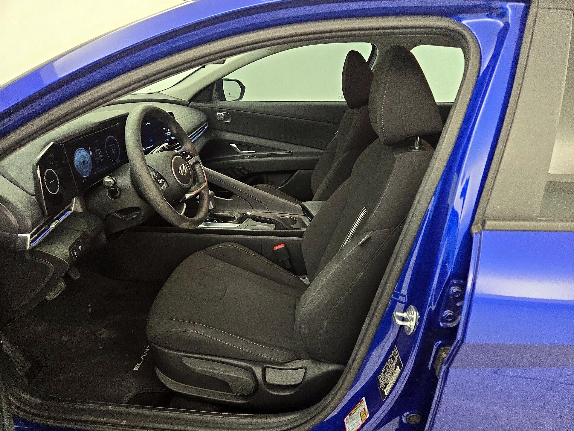 Thumbnail: 2024 Hyundai Elantra - 11