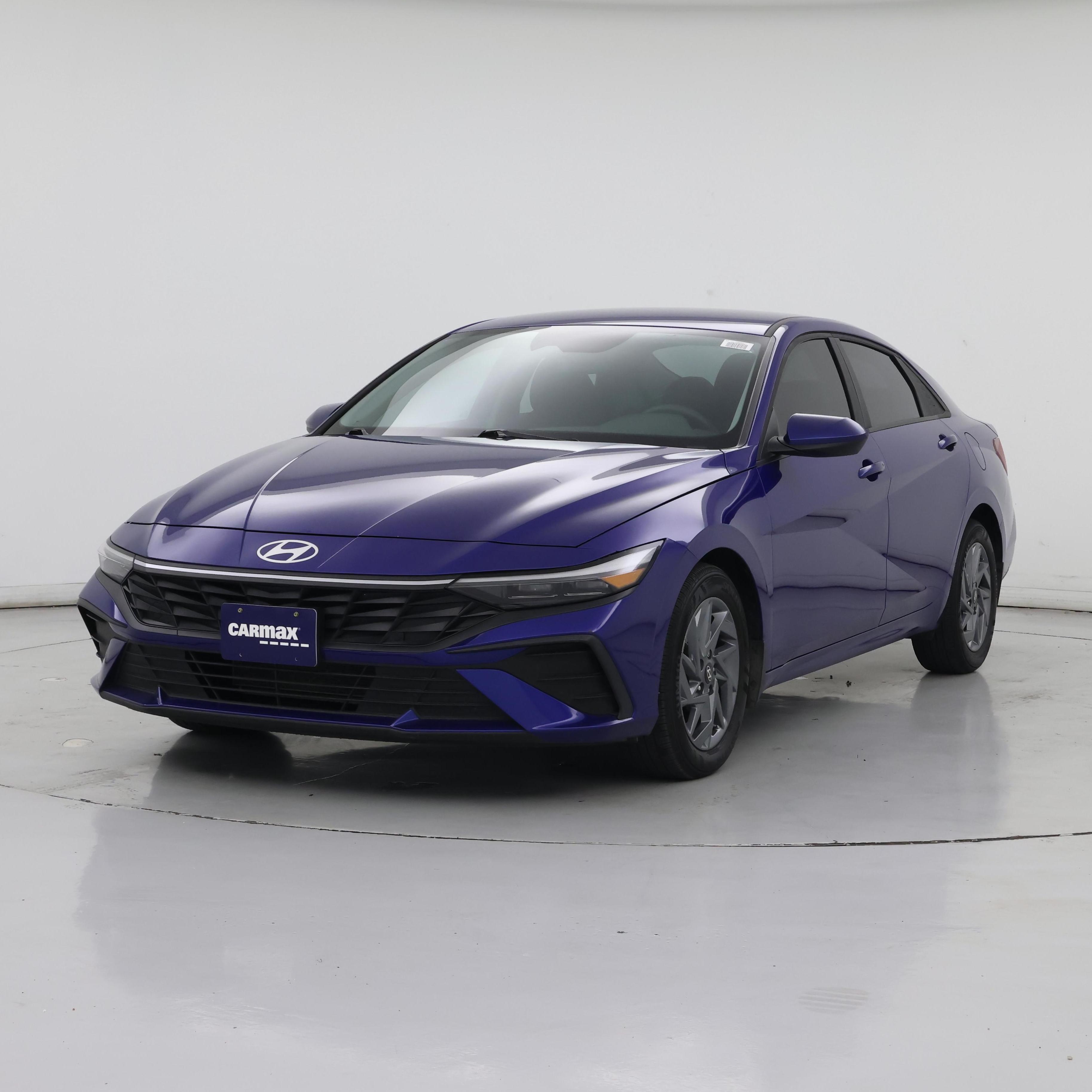 Thumbnail: 2024 Hyundai Elantra - 4