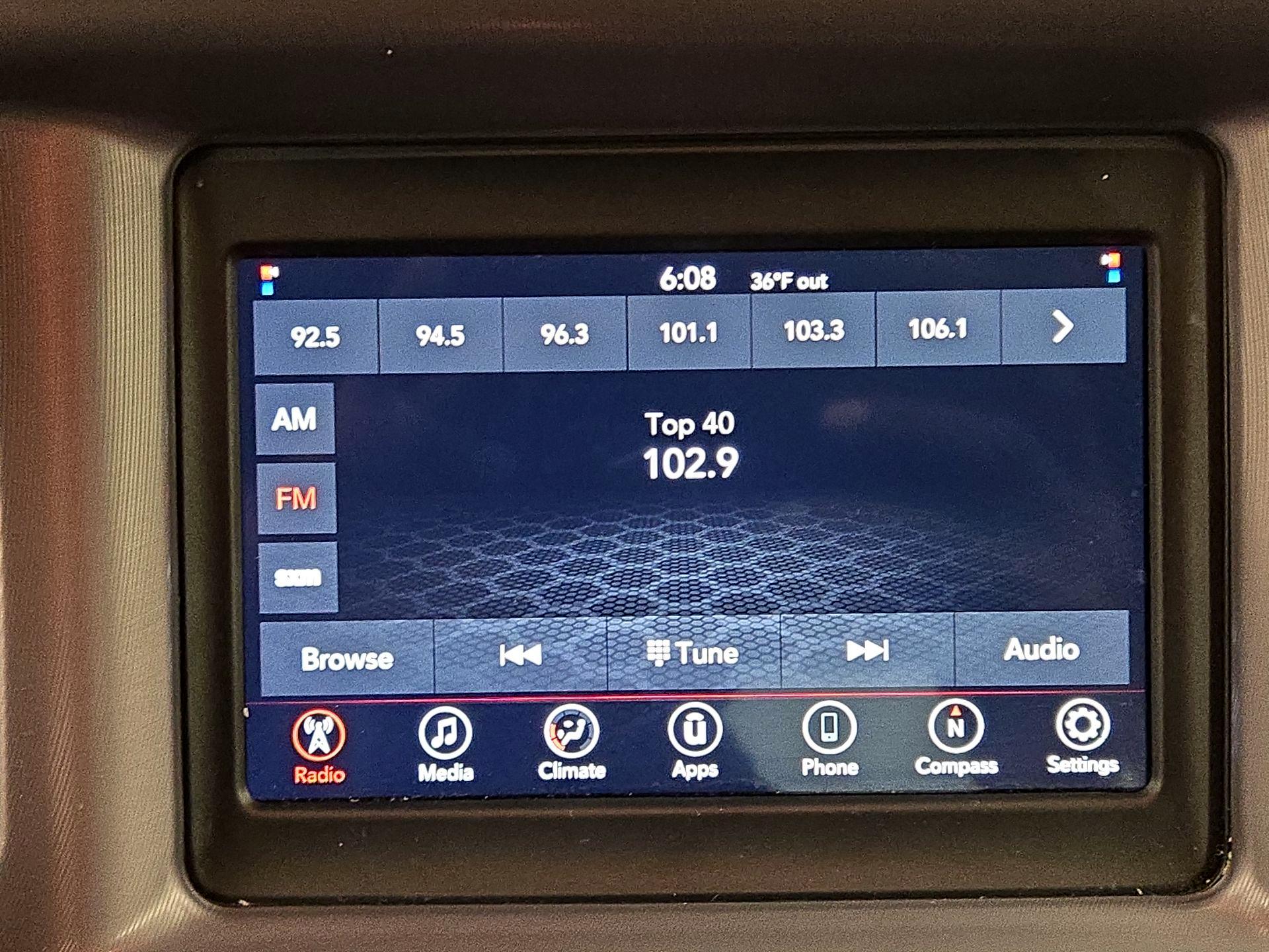 Thumbnail: 2022 Dodge Charger - 15