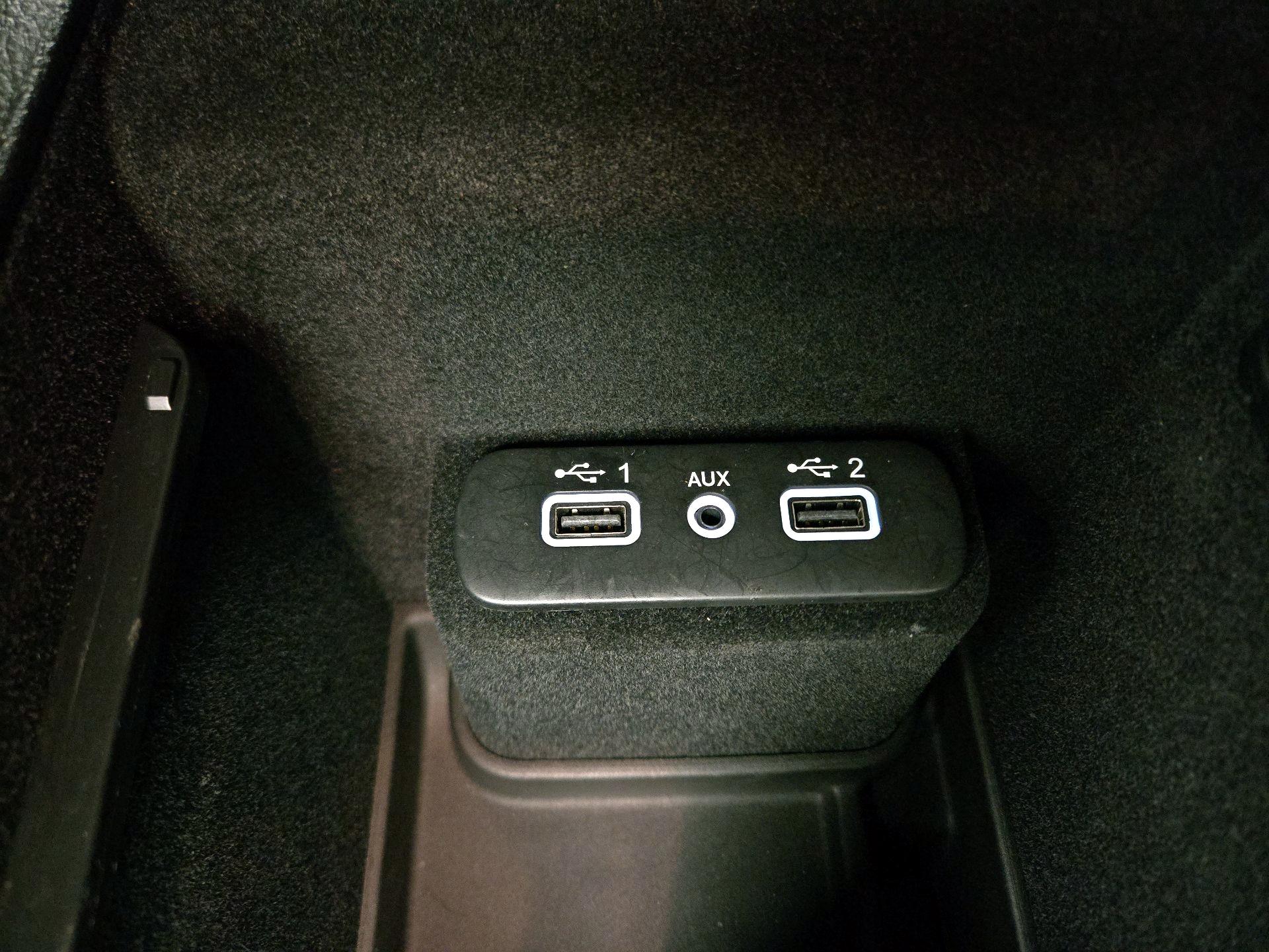 Thumbnail: 2022 Dodge Charger - 18