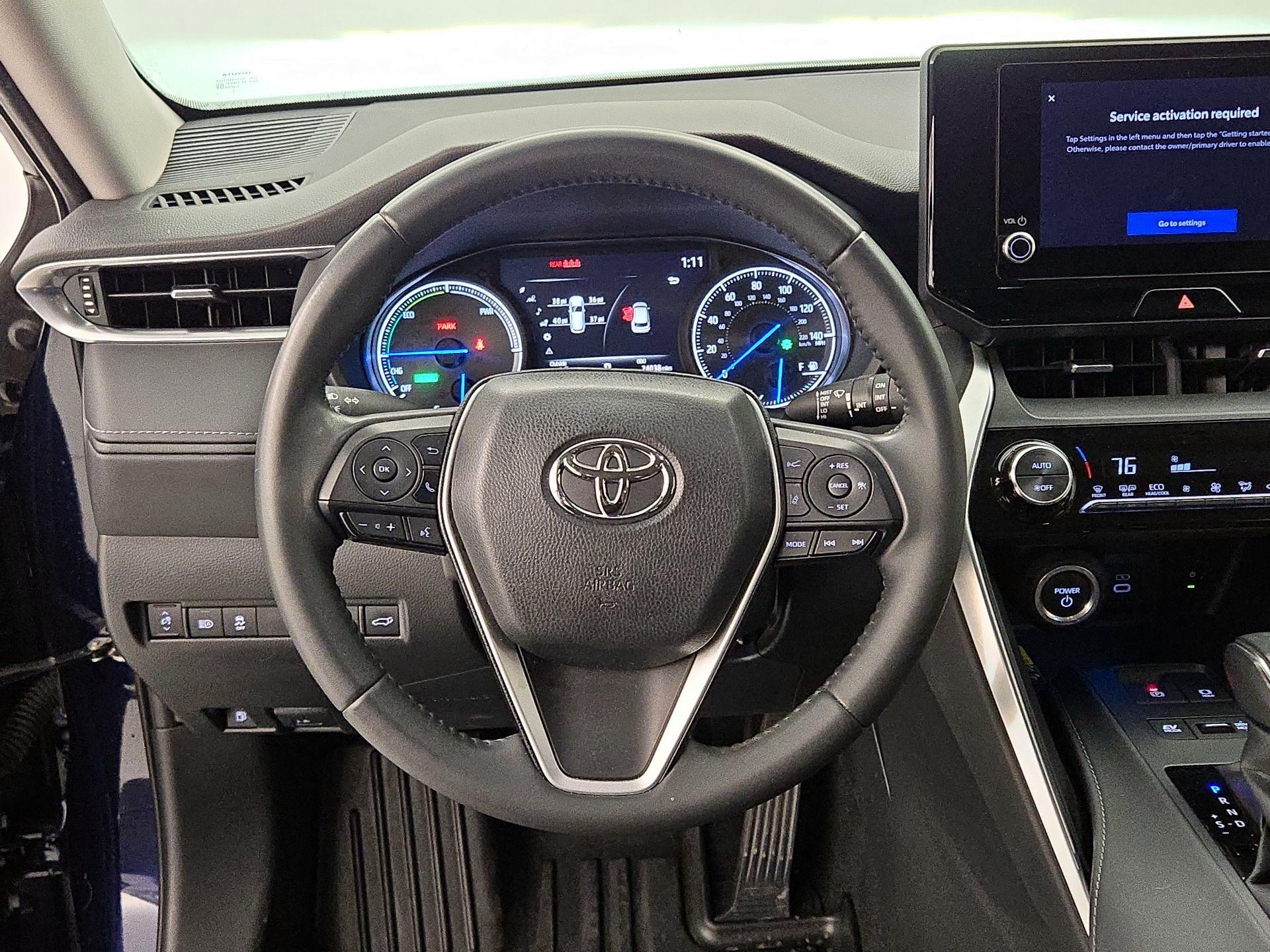 Thumbnail: 2023 Toyota Venza - 10