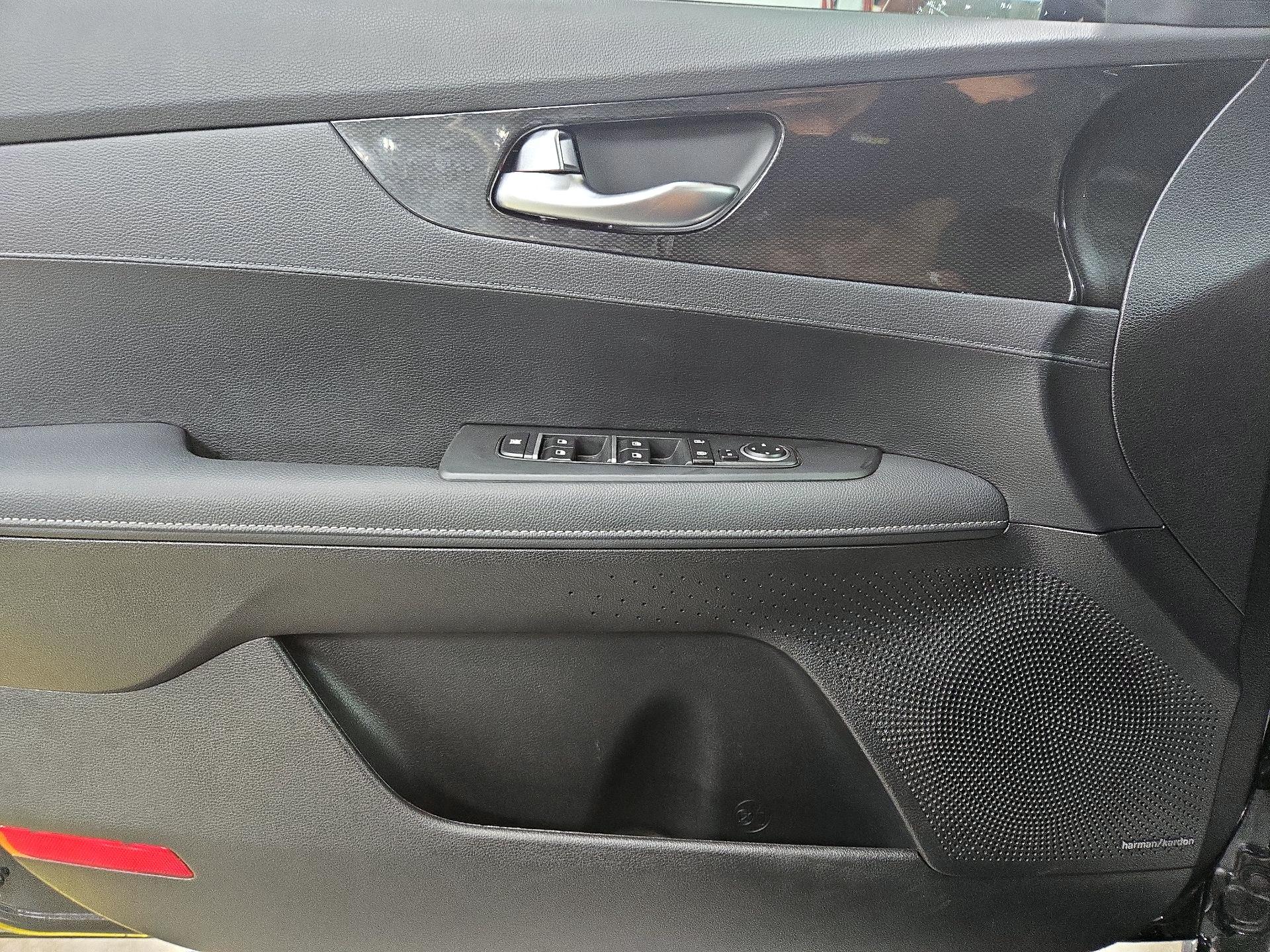 Thumbnail: 2024 Kia Forte - 12