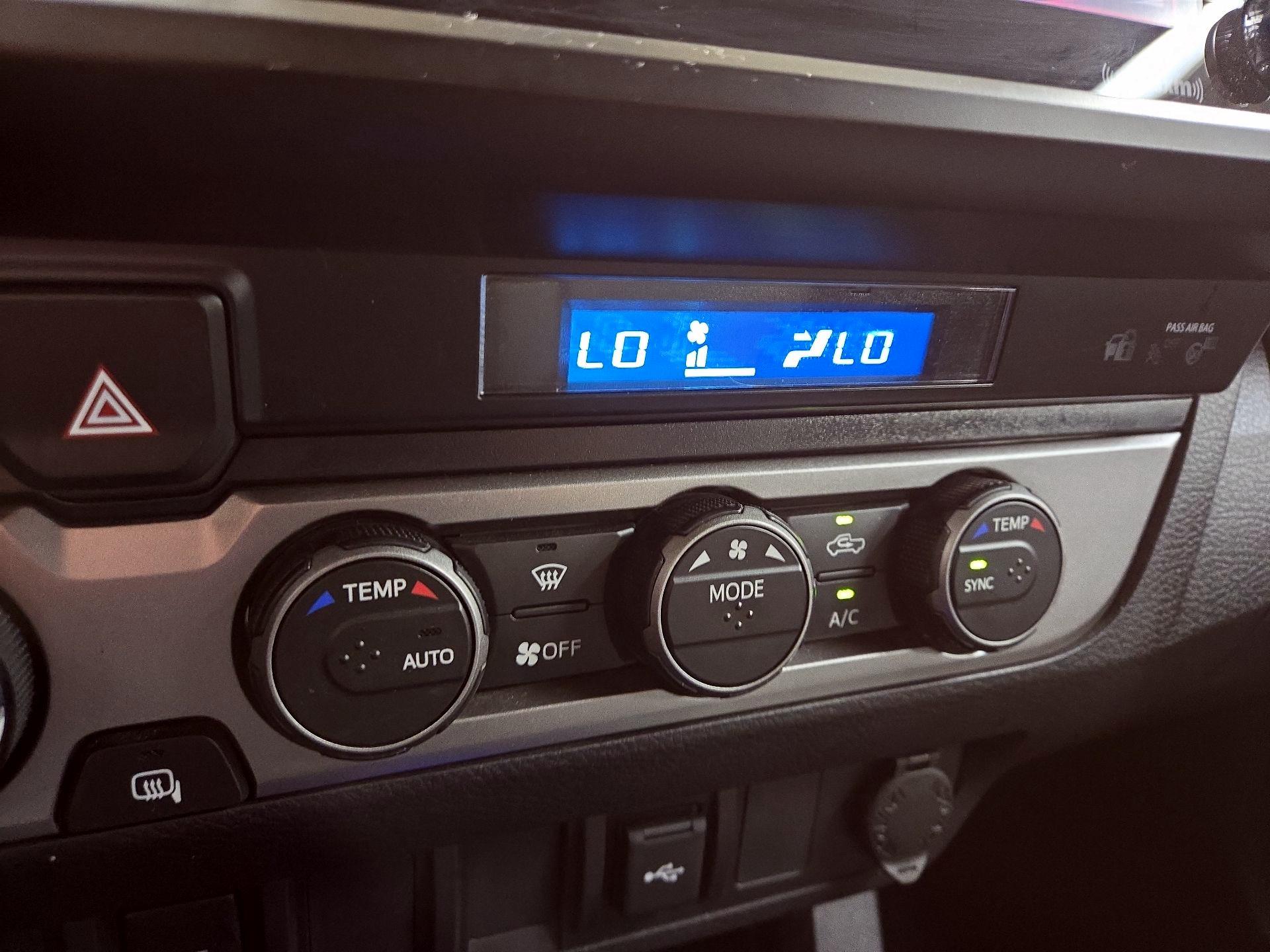 Thumbnail: 2023 Toyota Tacoma - 15