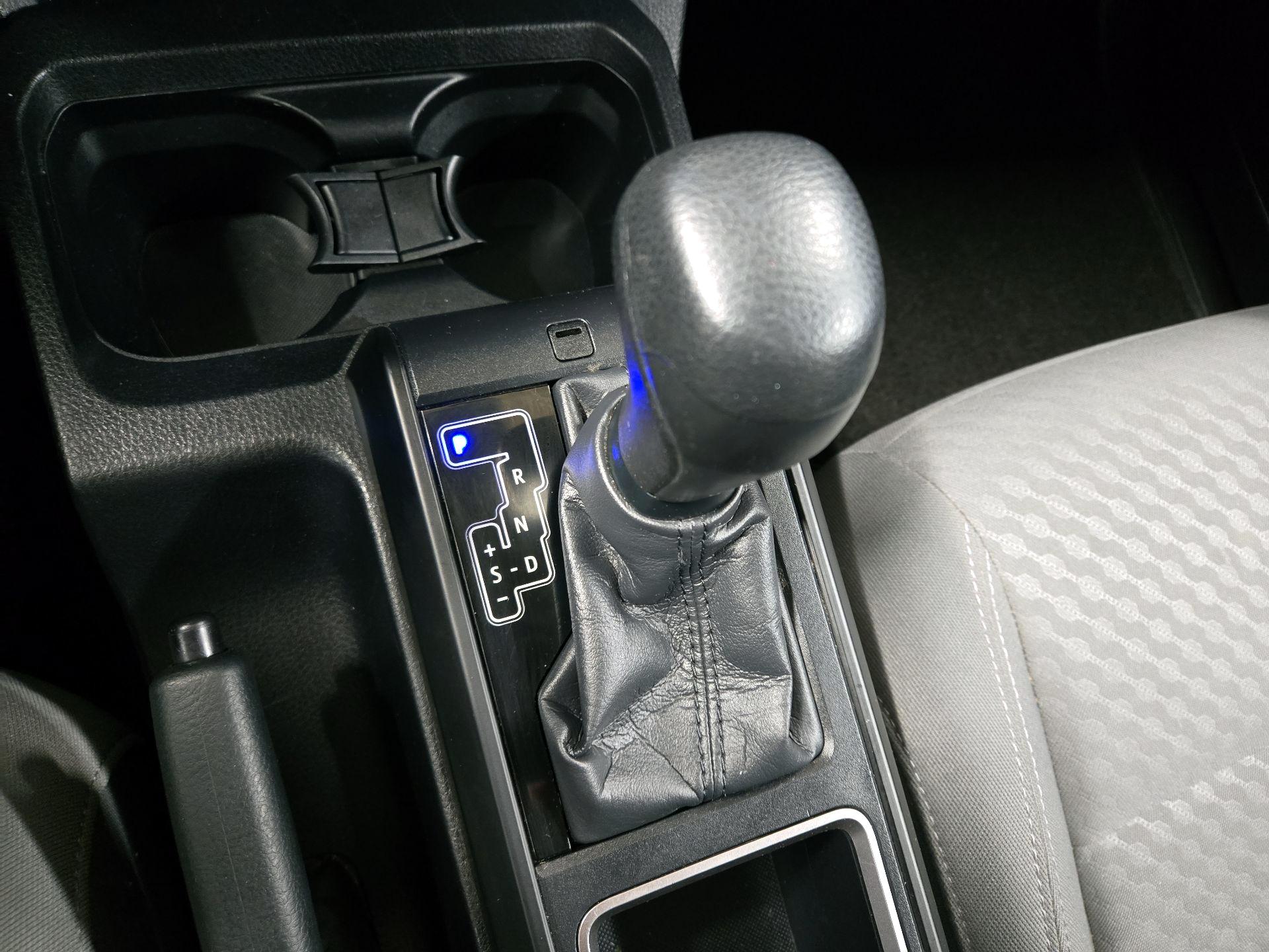 Thumbnail: 2023 Toyota Tacoma - 16