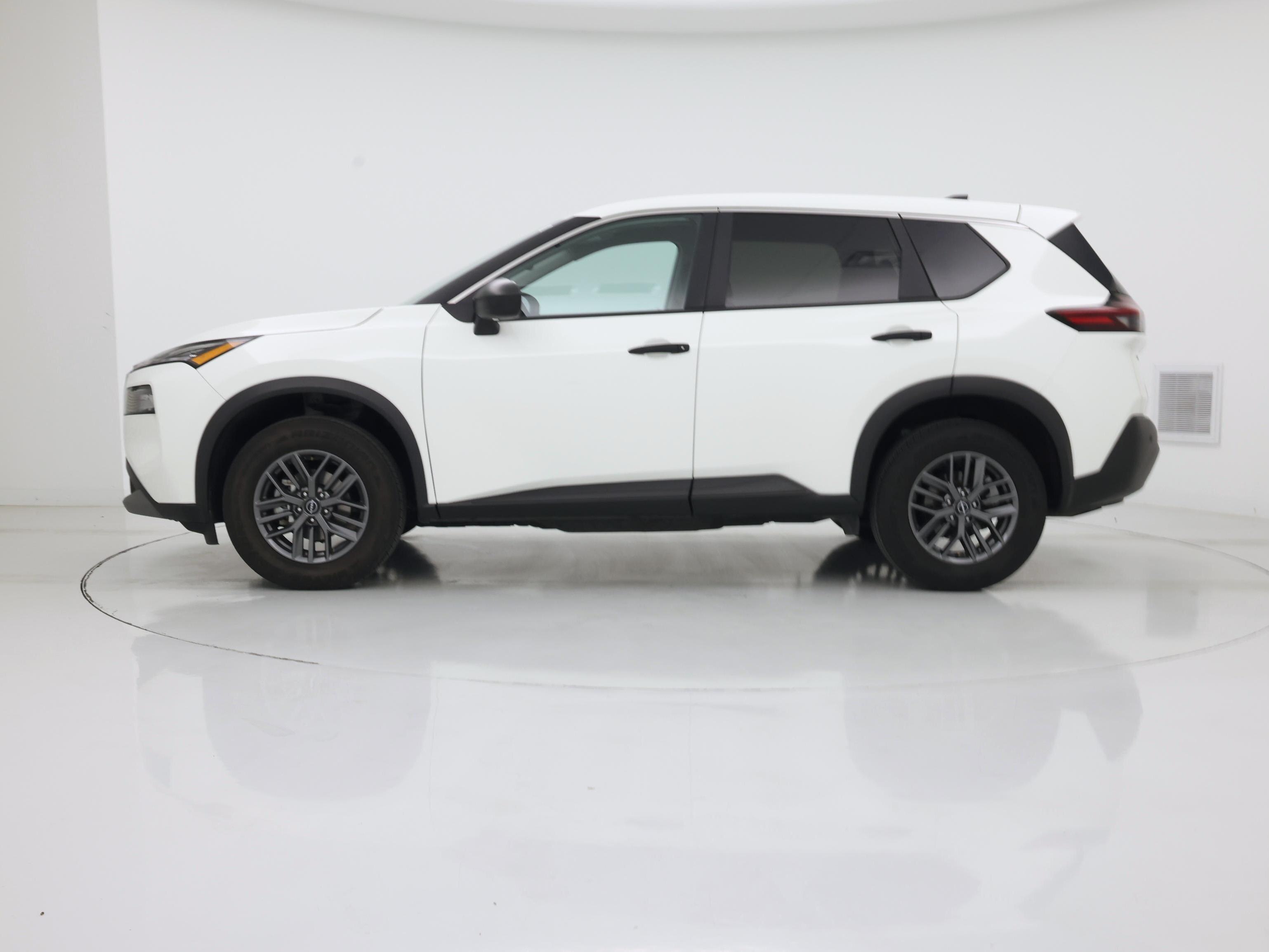 Thumbnail: 2023 Nissan Rogue - 3