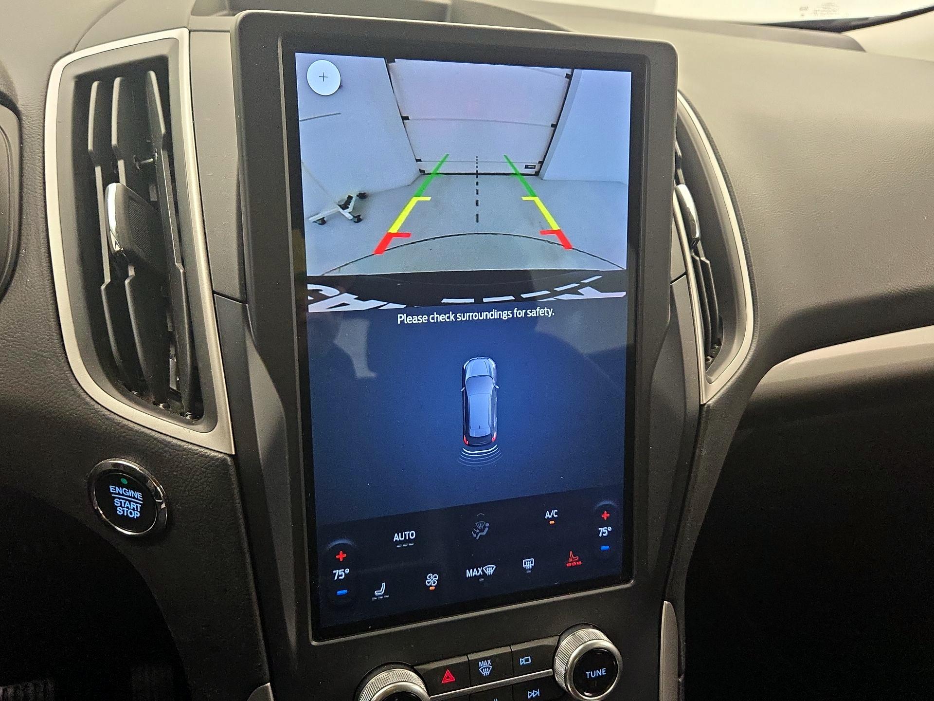 Thumbnail: 2023 Ford Edge - 14