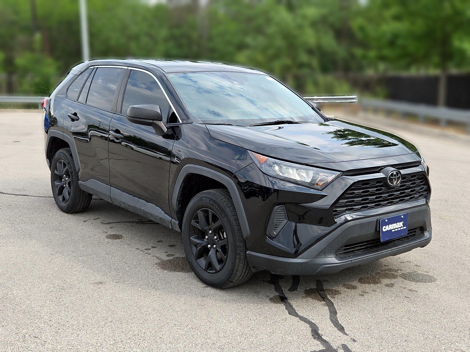 Thumbnail: 2022 Toyota RAV4 - 1