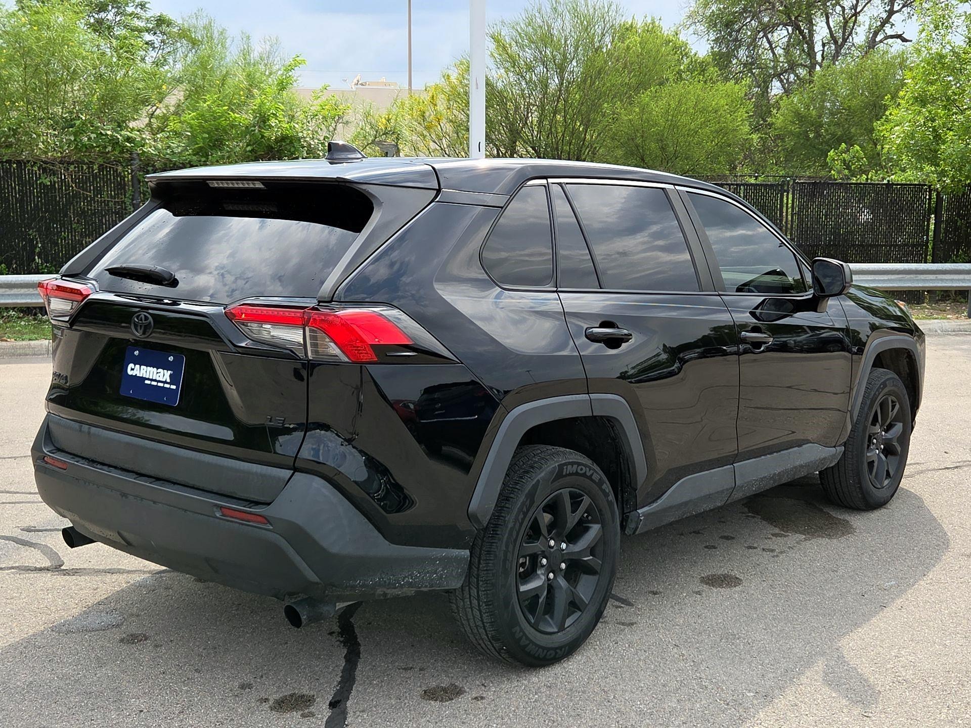 Thumbnail: 2022 Toyota RAV4 - 5