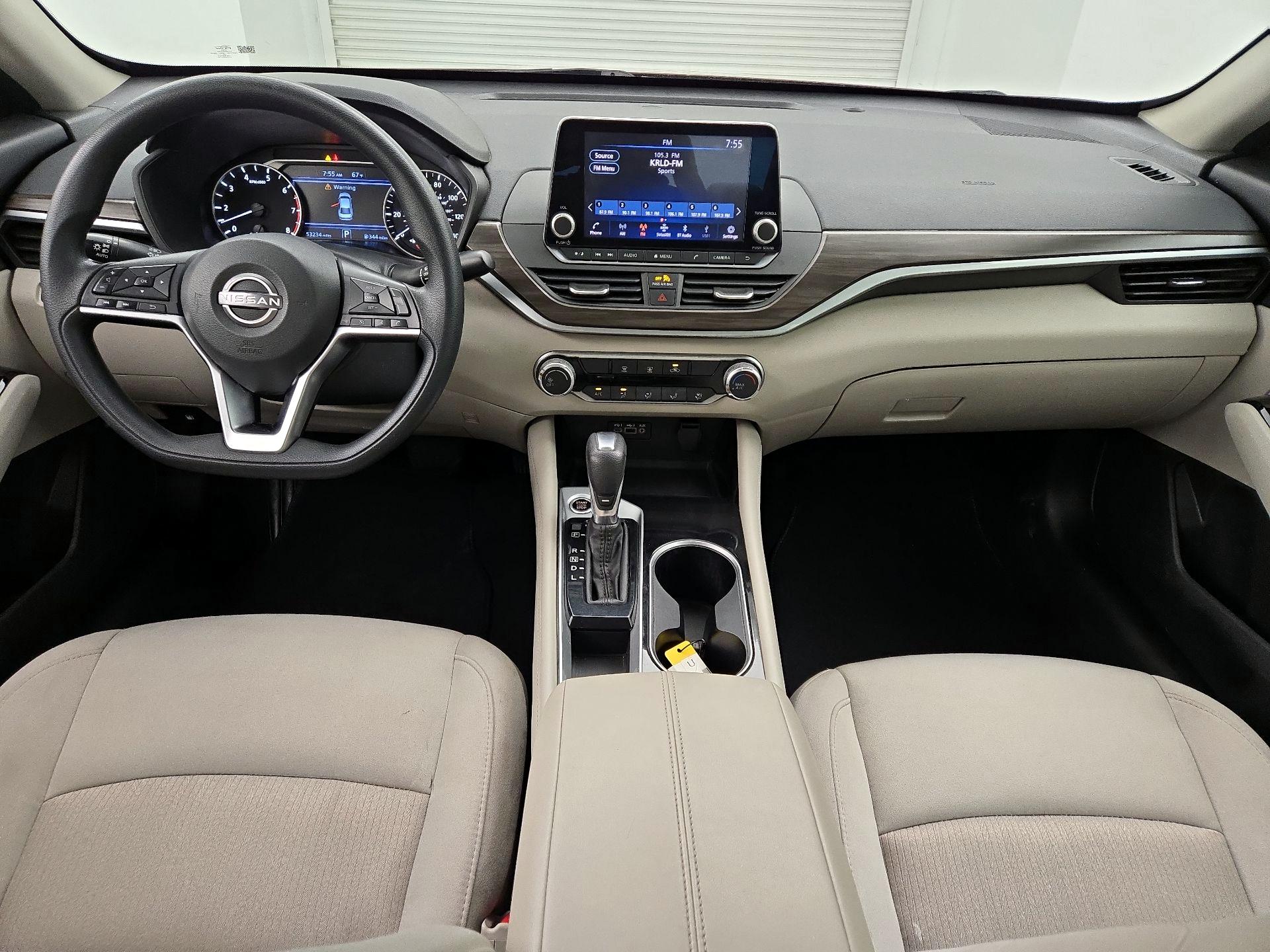 Thumbnail: 2023 Nissan Altima - 9