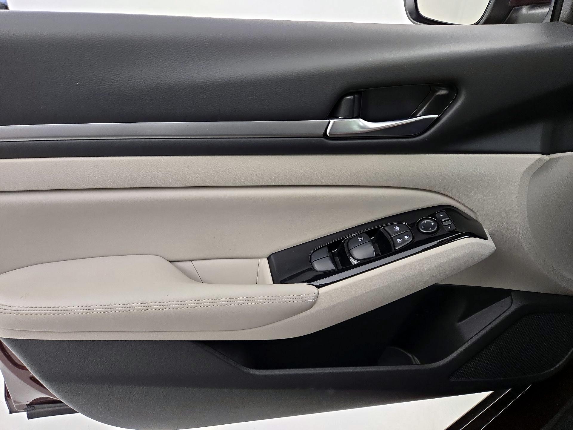 Thumbnail: 2023 Nissan Altima - 12