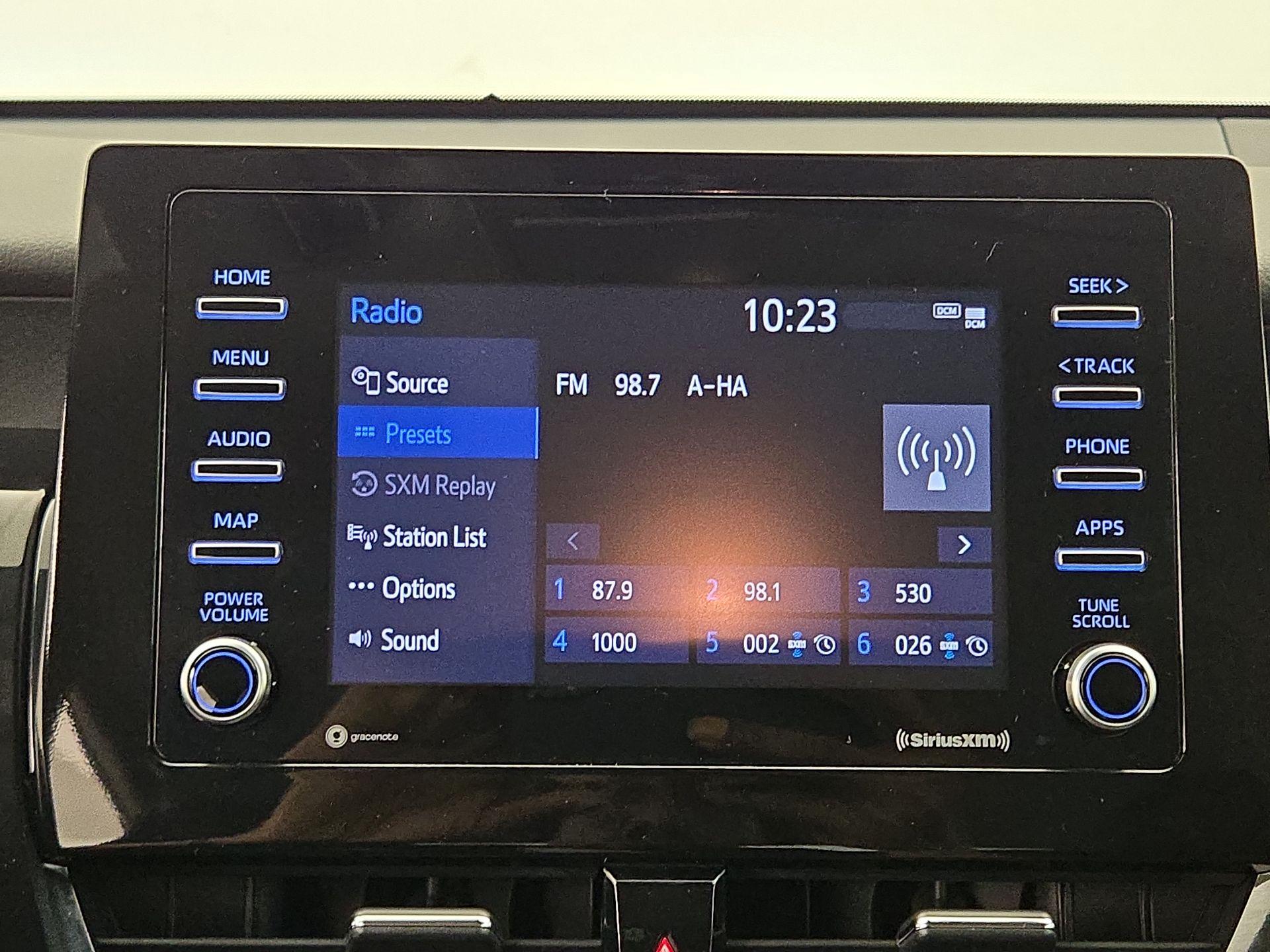 Thumbnail: 2022 Toyota Camry - 15