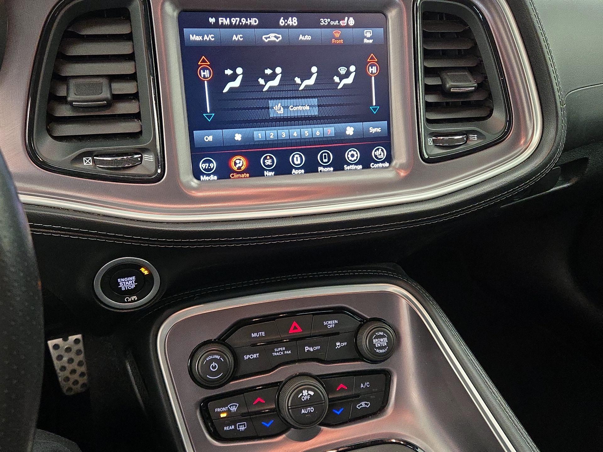 Thumbnail: 2021 Dodge Challenger - 17