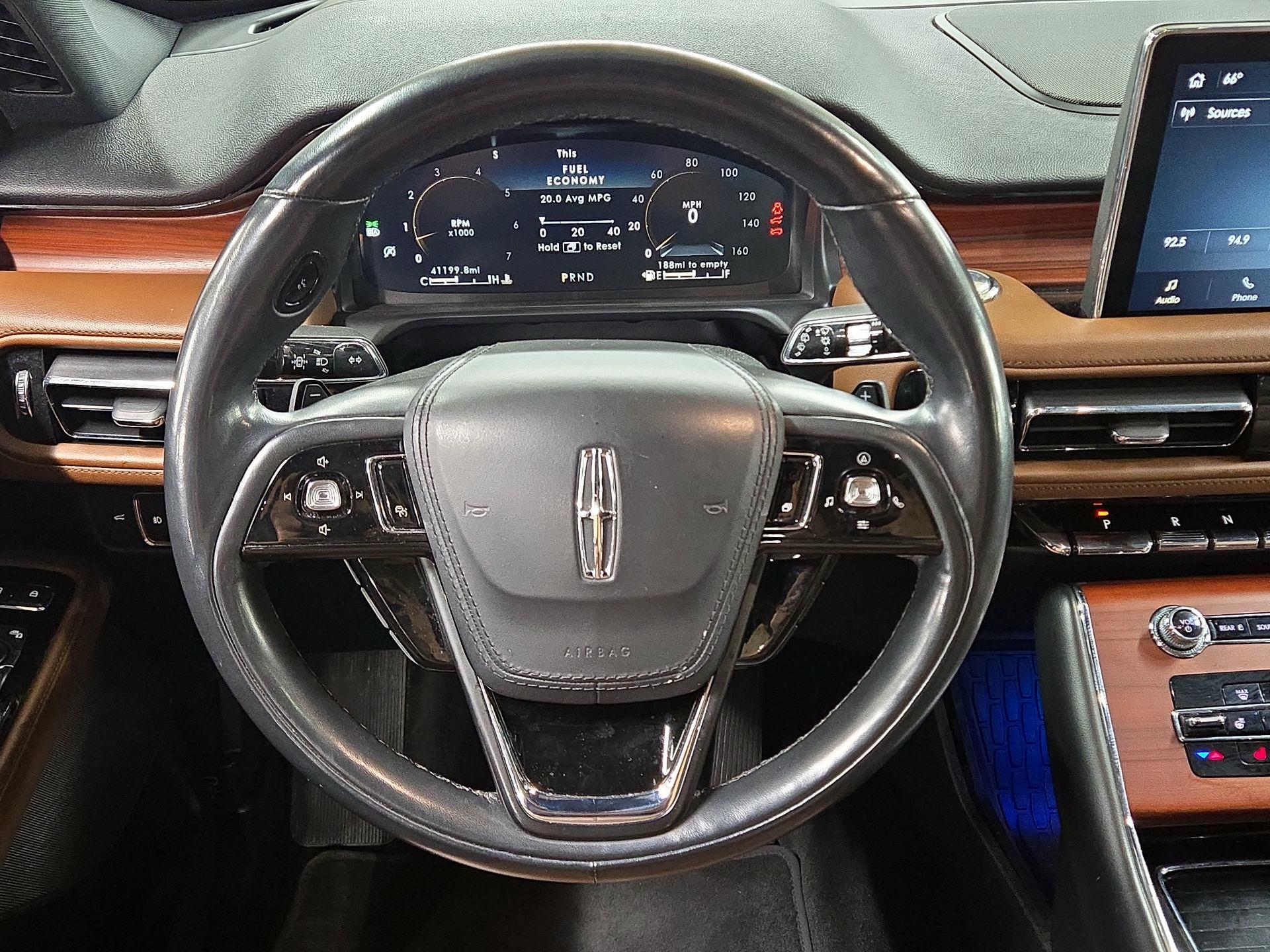 Thumbnail: 2023 Lincoln Aviator - 10