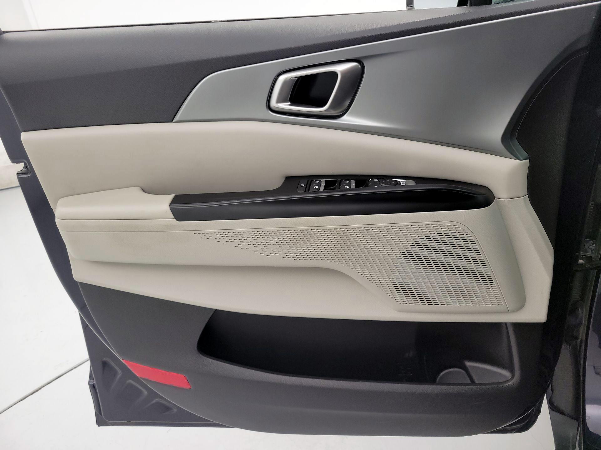 Thumbnail: 2024 Kia Carnival - 12