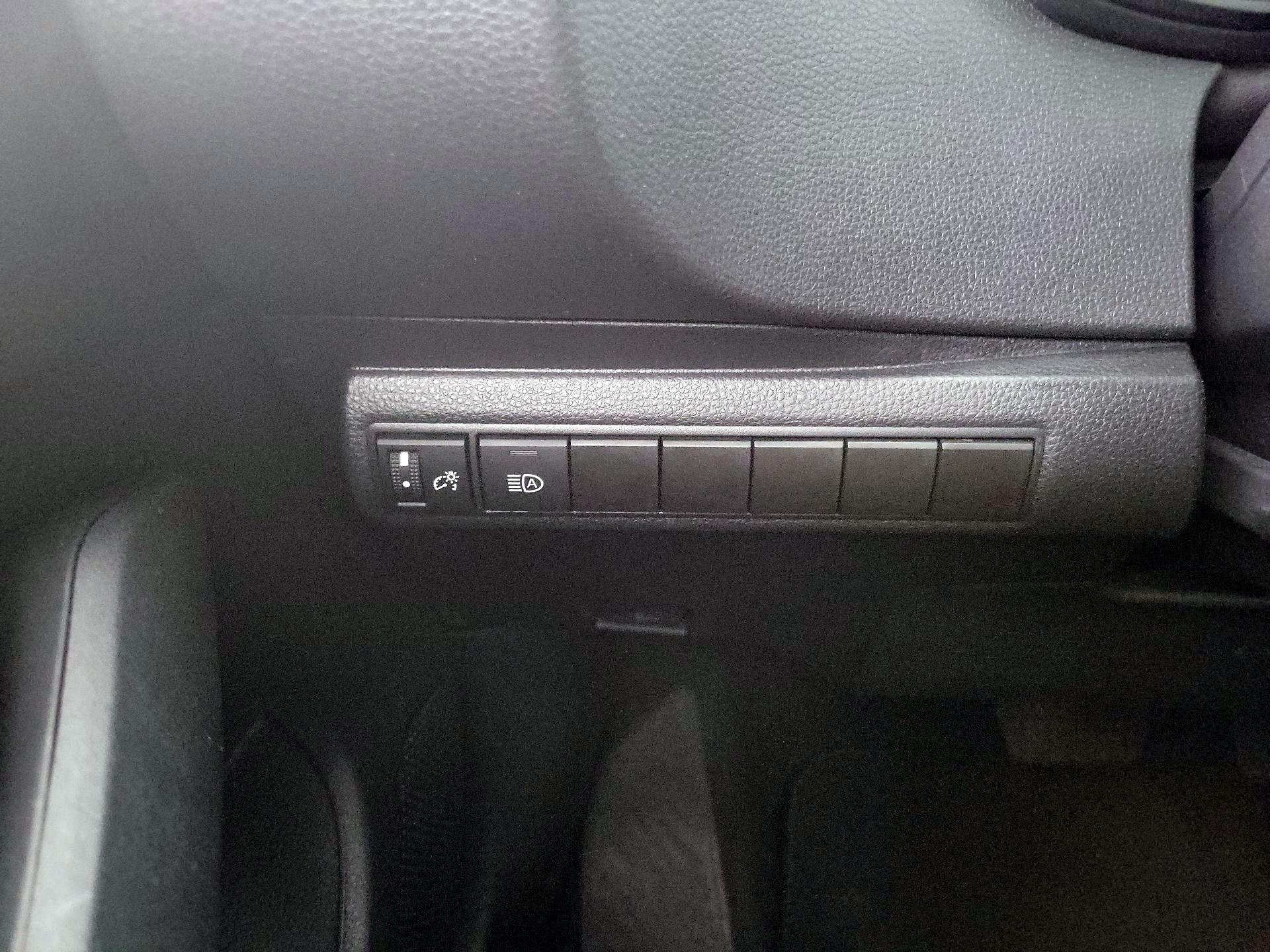 Thumbnail: 2025 Toyota Corolla - 13