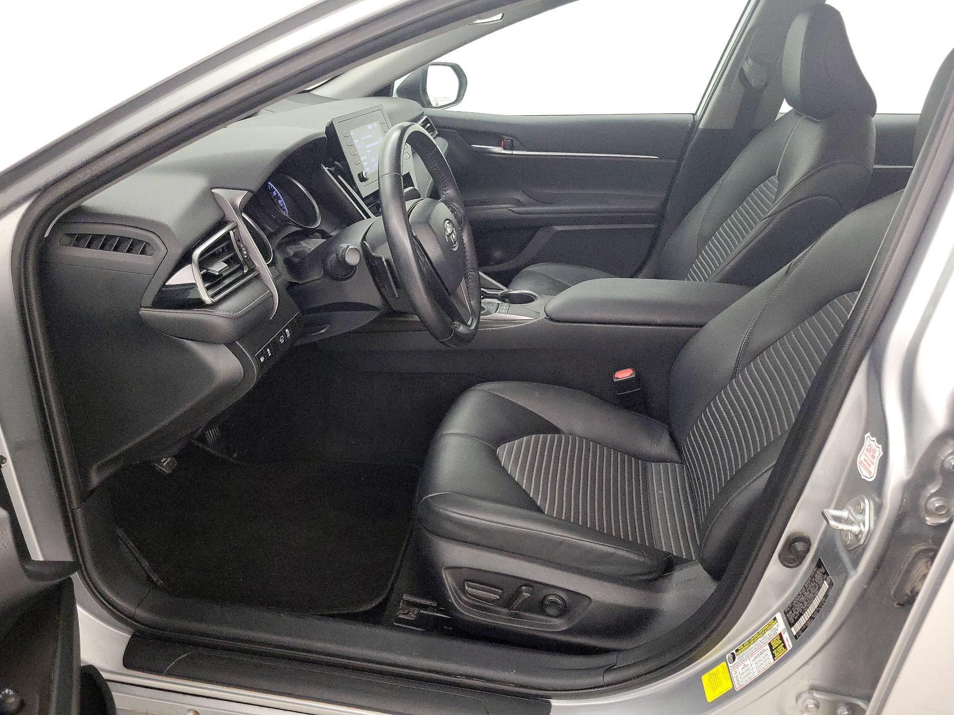 Thumbnail: 2023 Toyota Camry - 11