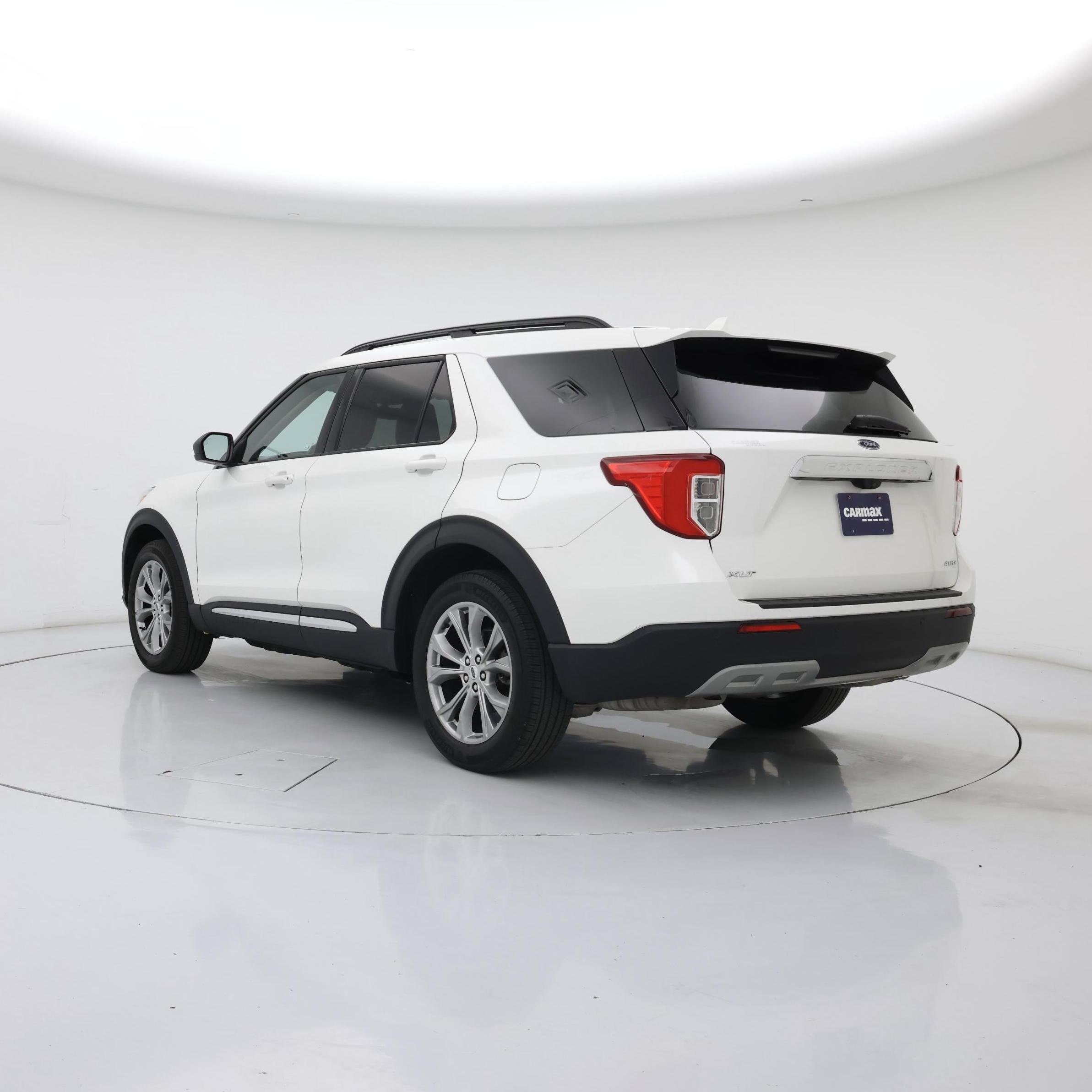 Thumbnail: 2022 Ford Explorer - 2