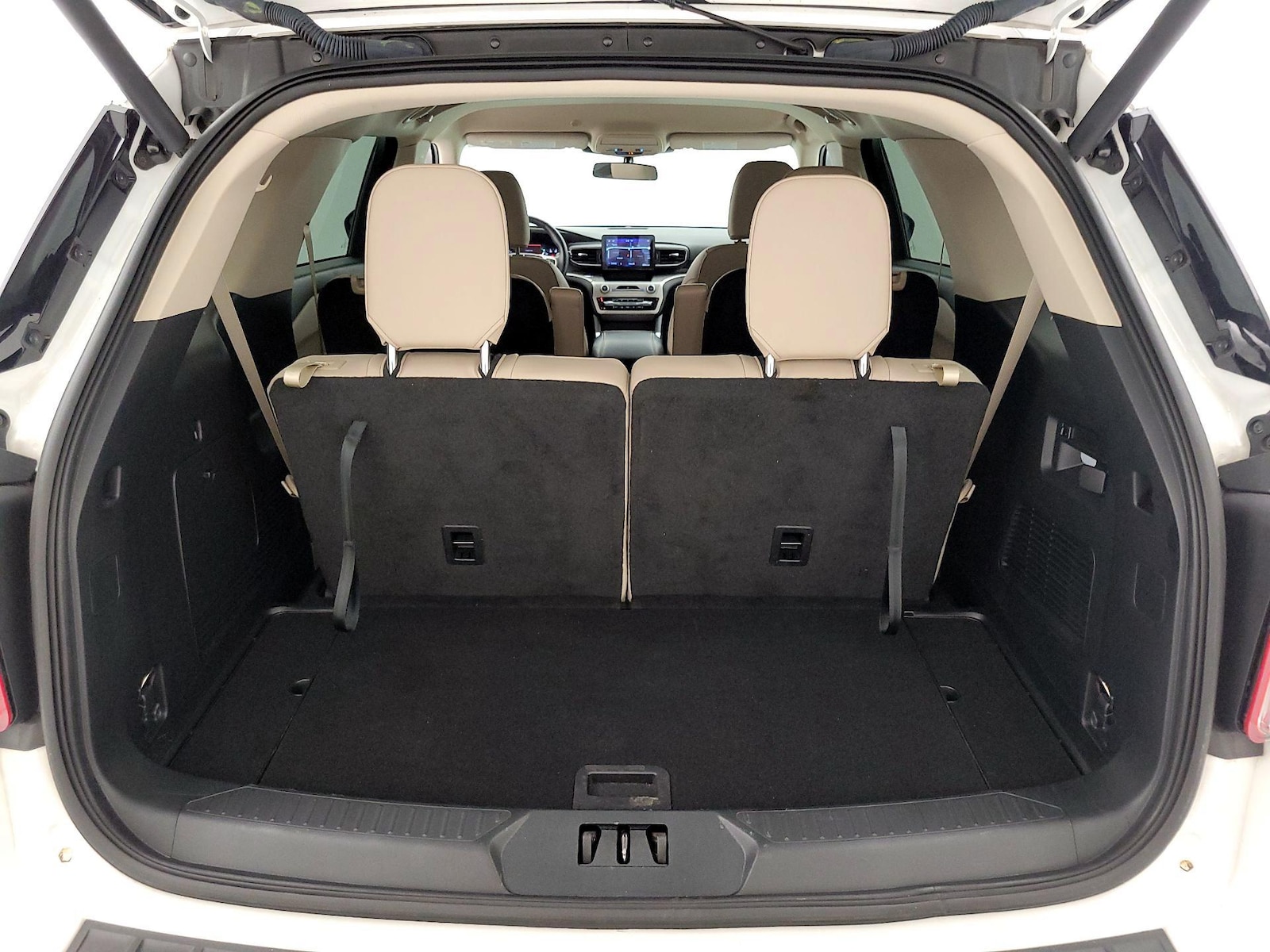 2022 Ford Explorer XLT - Photo 23