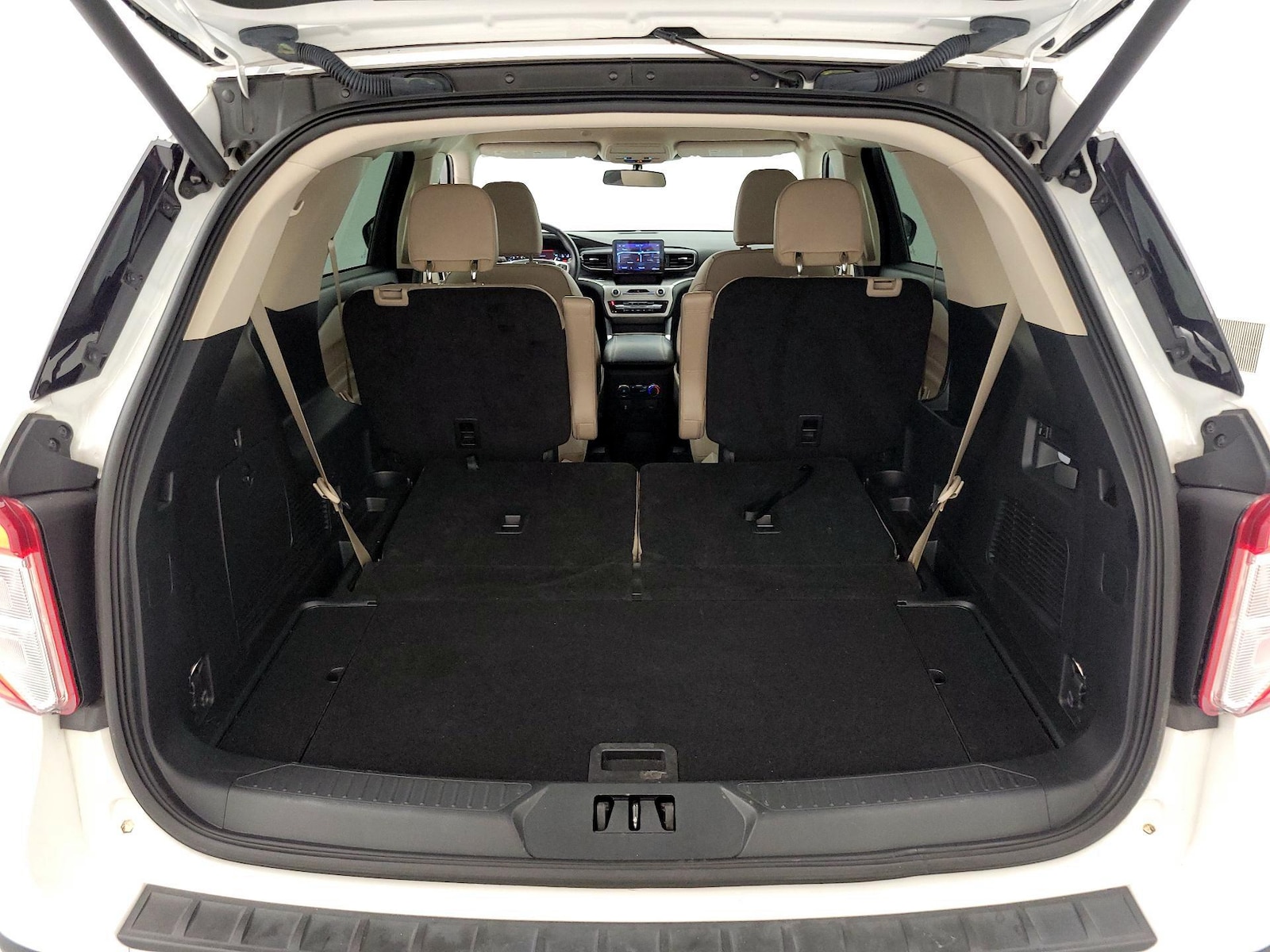 2022 Ford Explorer XLT - Photo 24