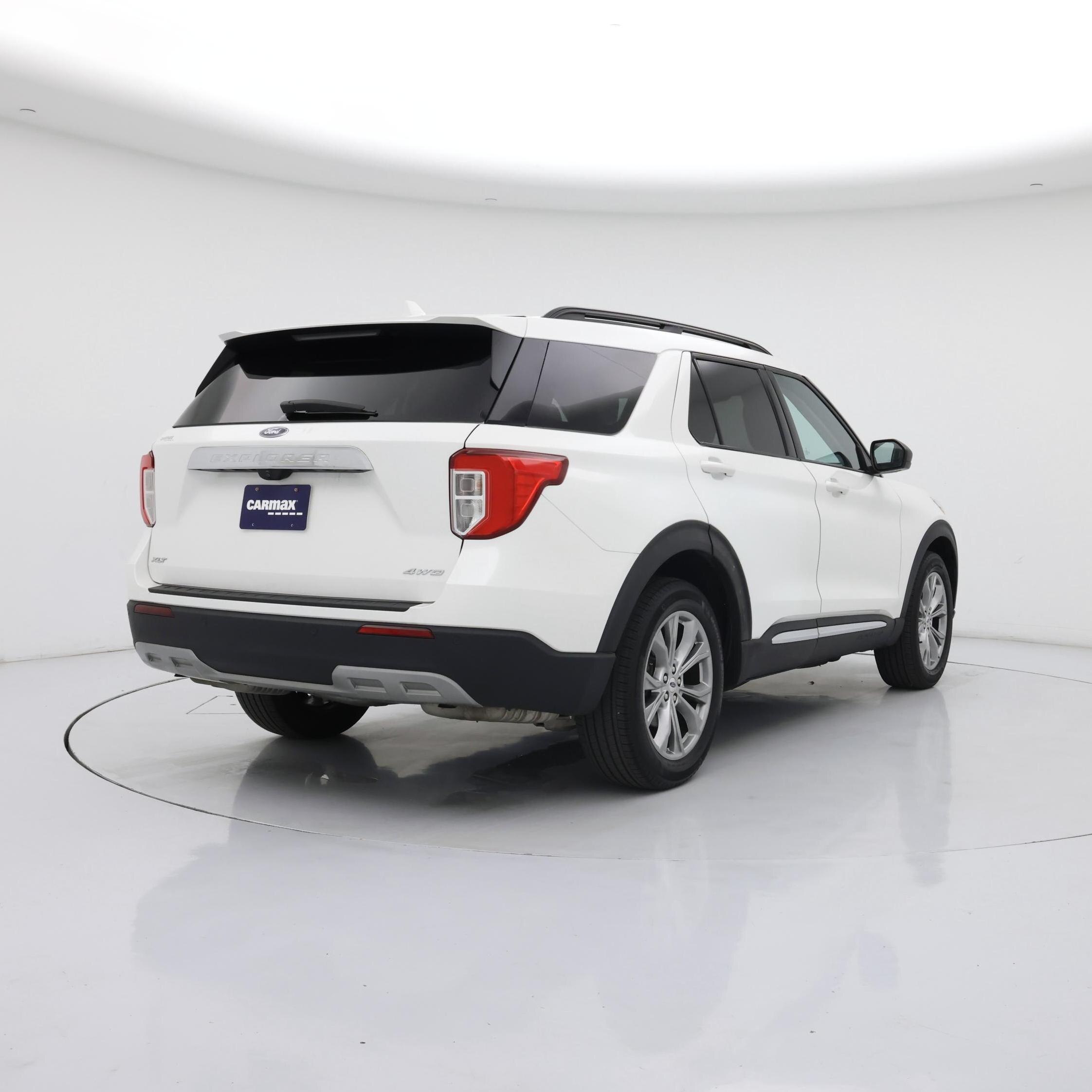 Thumbnail: 2022 Ford Explorer - 8
