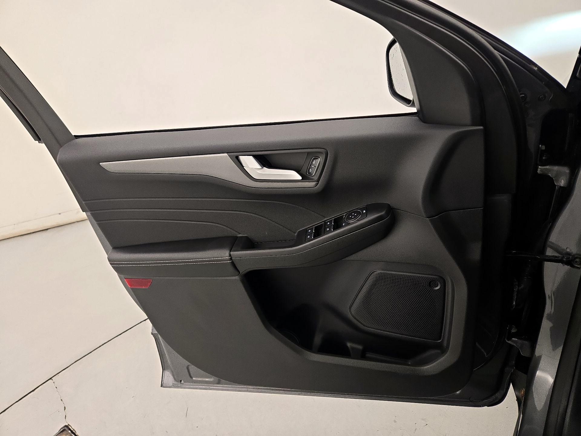 Thumbnail: 2023 Ford Escape - 12