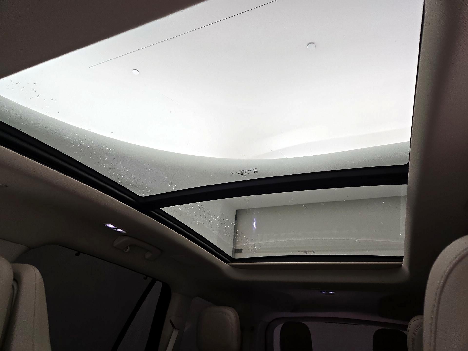 Thumbnail: 2022 Lincoln Aviator - 20